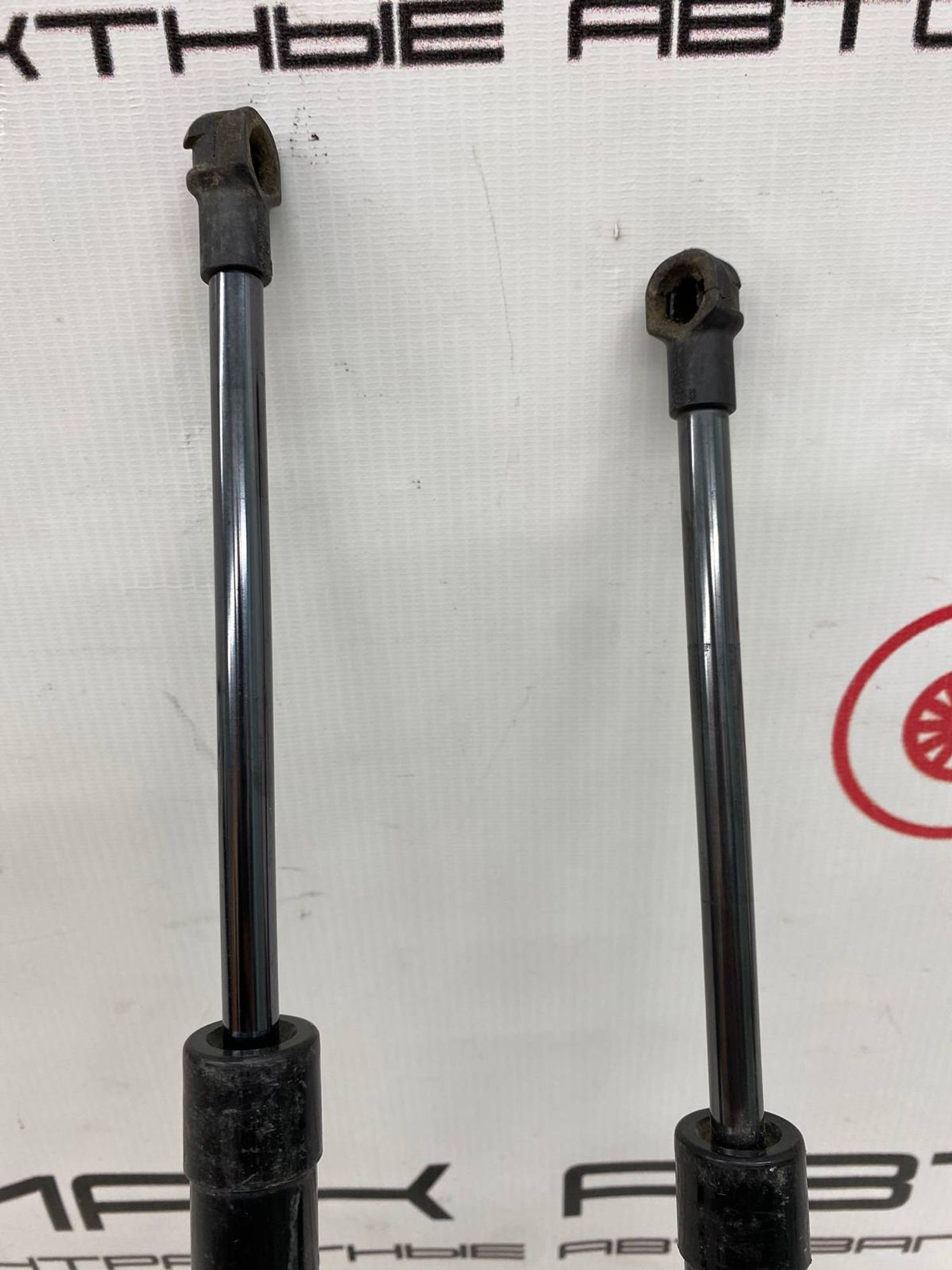 Б/У амортизатор багажника (газлифт, опора) задний, 1520 рублей, Краснодар