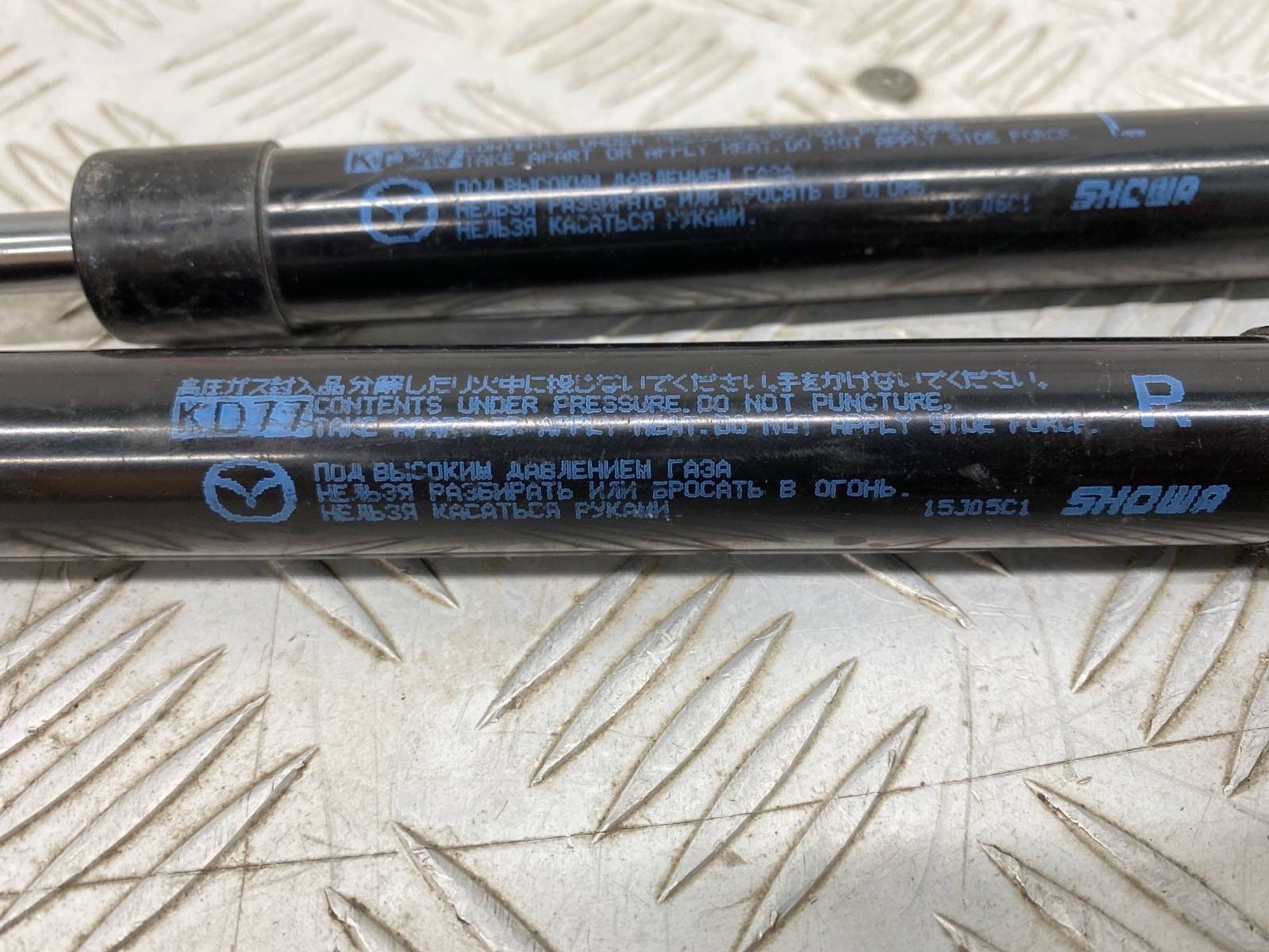 Б/У амортизатор багажника (газлифт, опора) задний, 1520 рублей, Краснодар