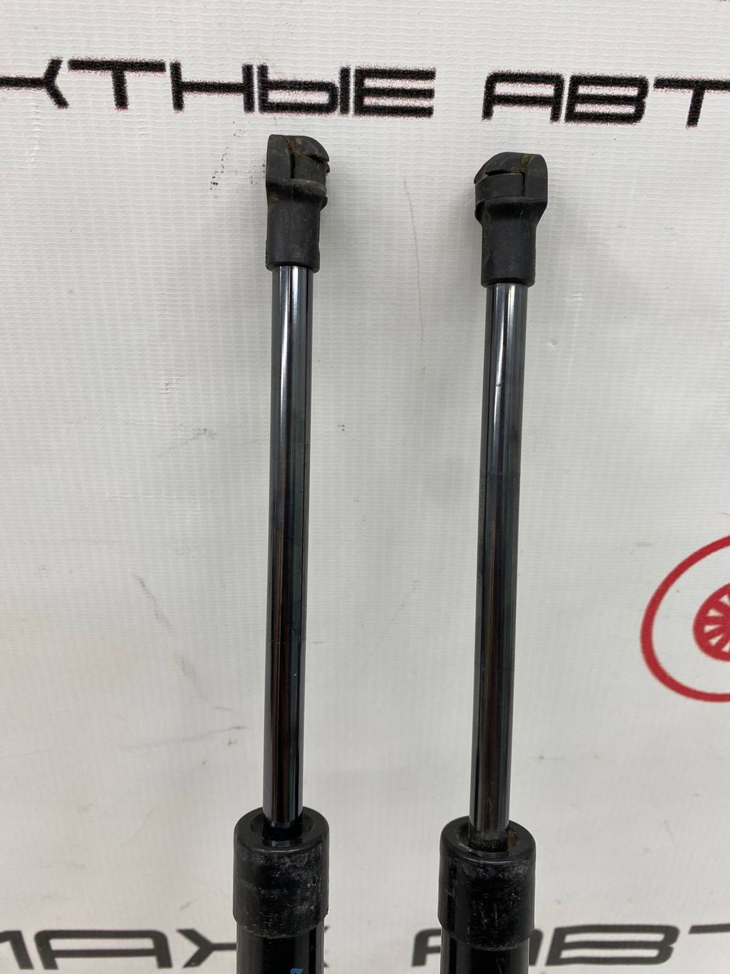 Б/У амортизатор багажника (газлифт, опора) задний, 1520 рублей, Краснодар