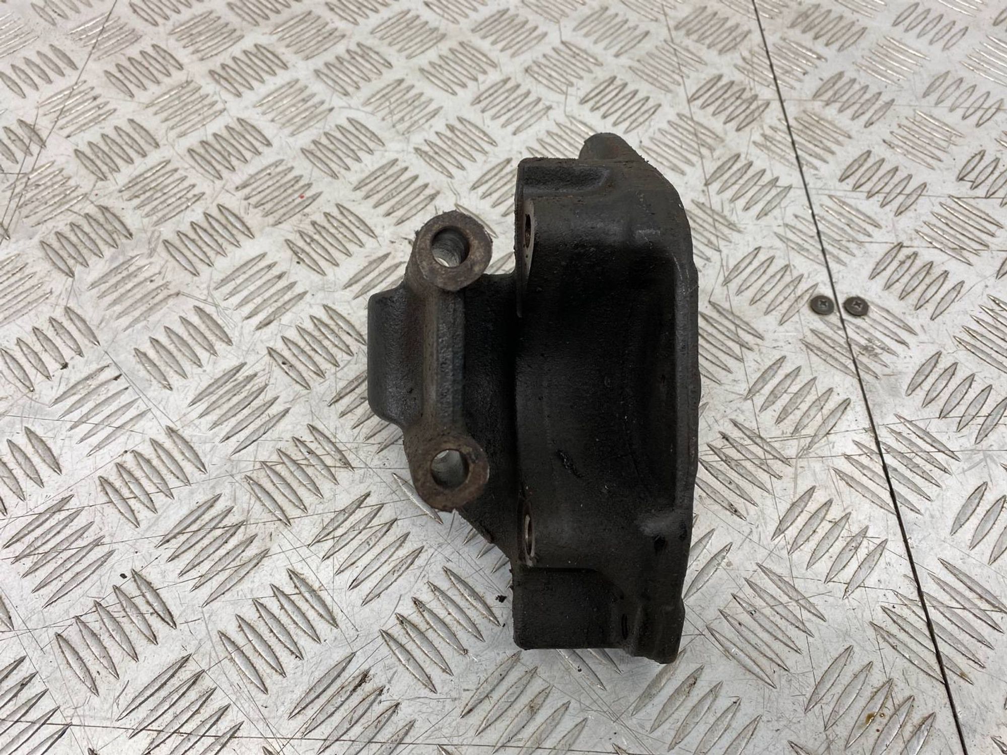 Б/у крепление гидроусилителя руля (Кронштейн гура), 320 рублей, Краснодар