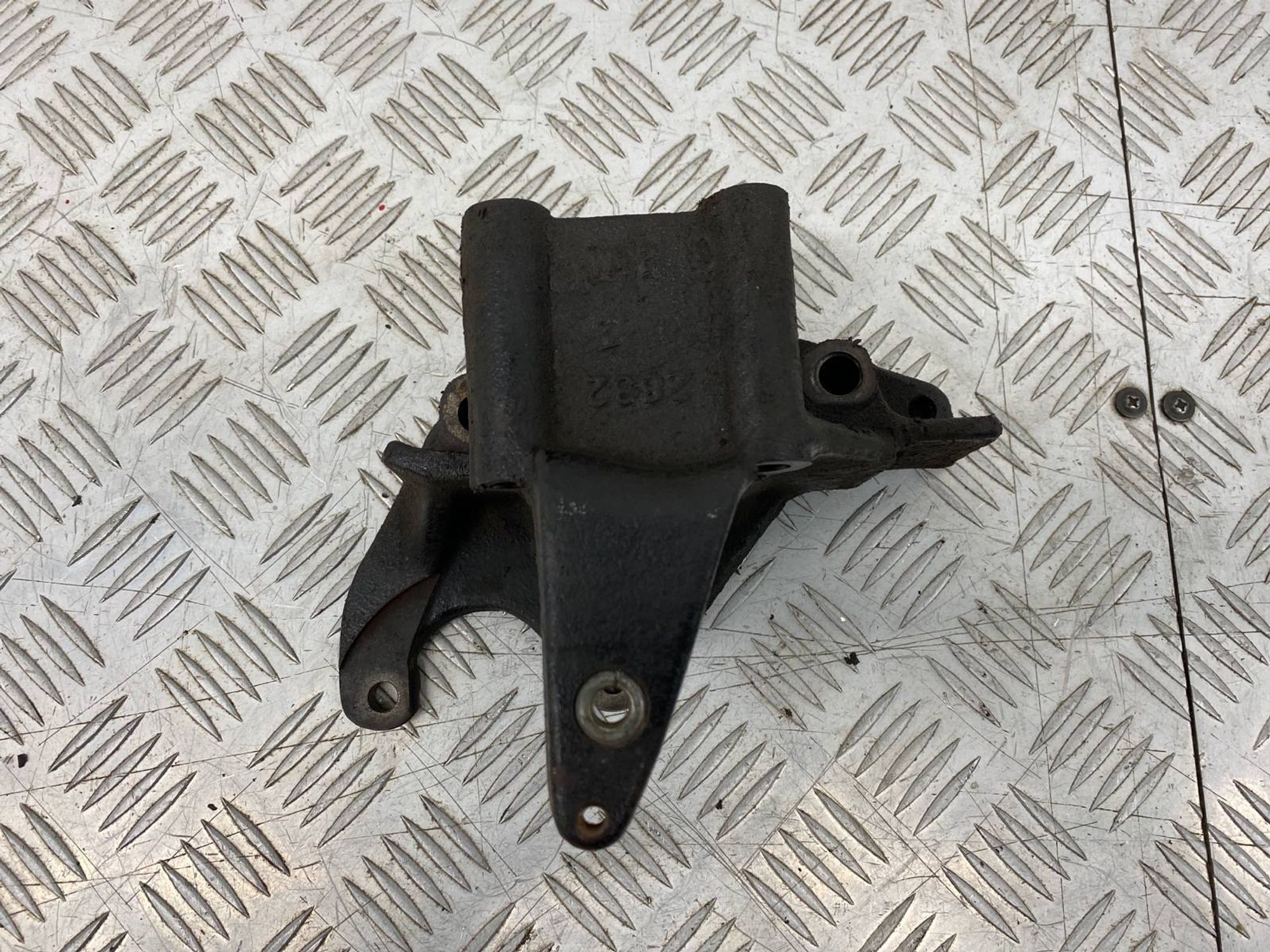 Б/у крепление гидроусилителя руля (Кронштейн гура), 320 рублей, Краснодар