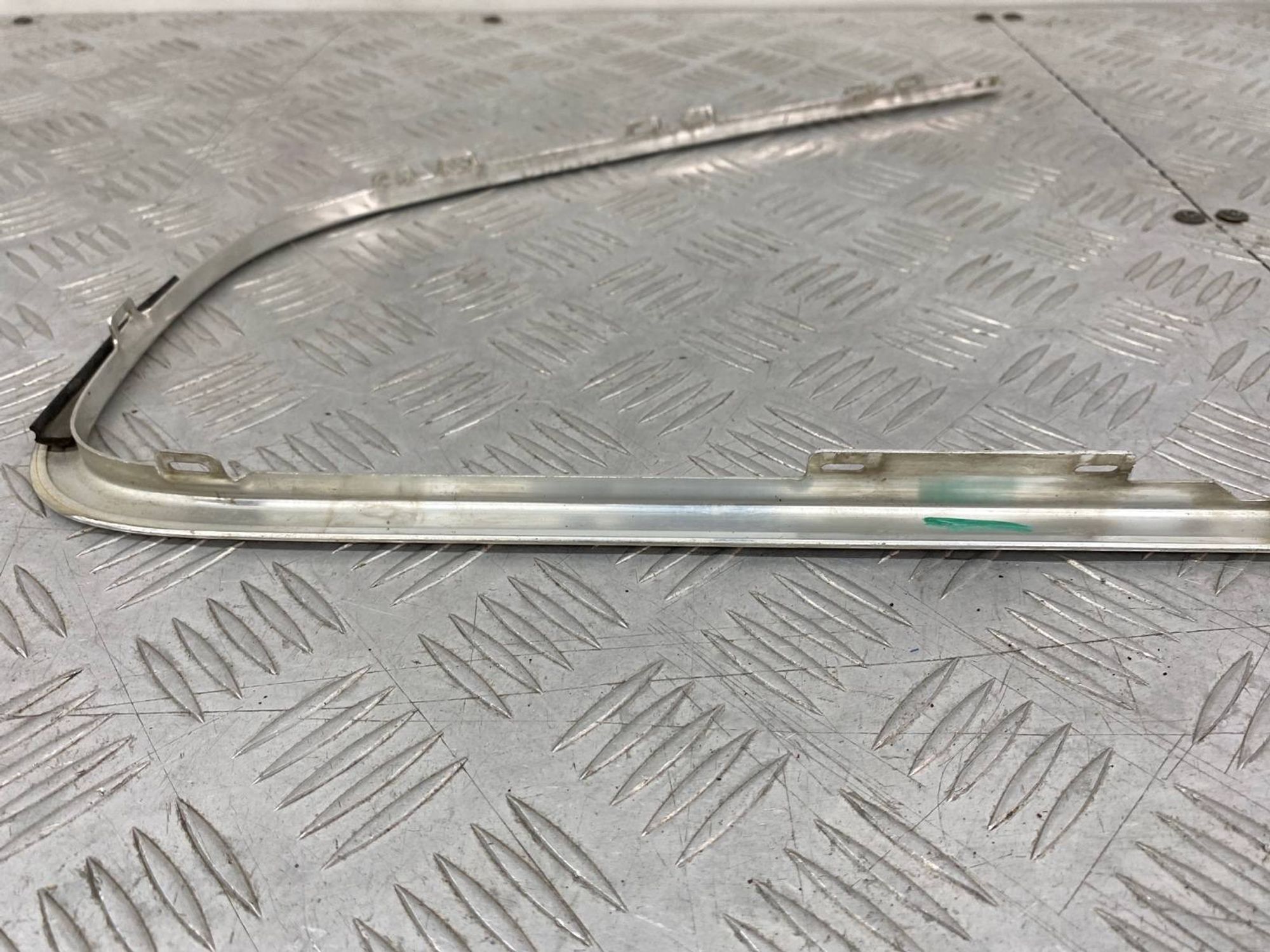 Б/У накладка стекла двери (молдинг, бархотка), 400 рублей, Краснодар