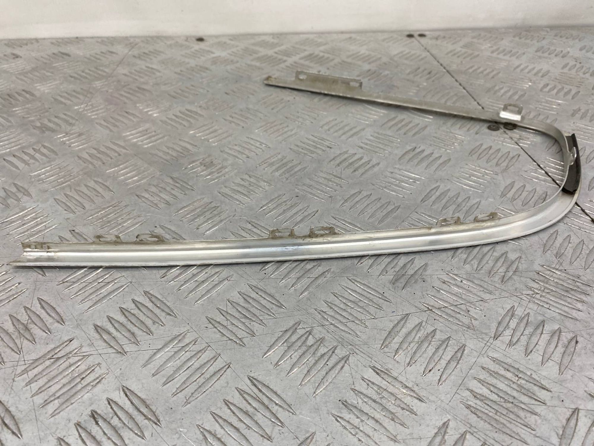 Б/У накладка стекла двери (молдинг, бархотка), 400 рублей, Краснодар