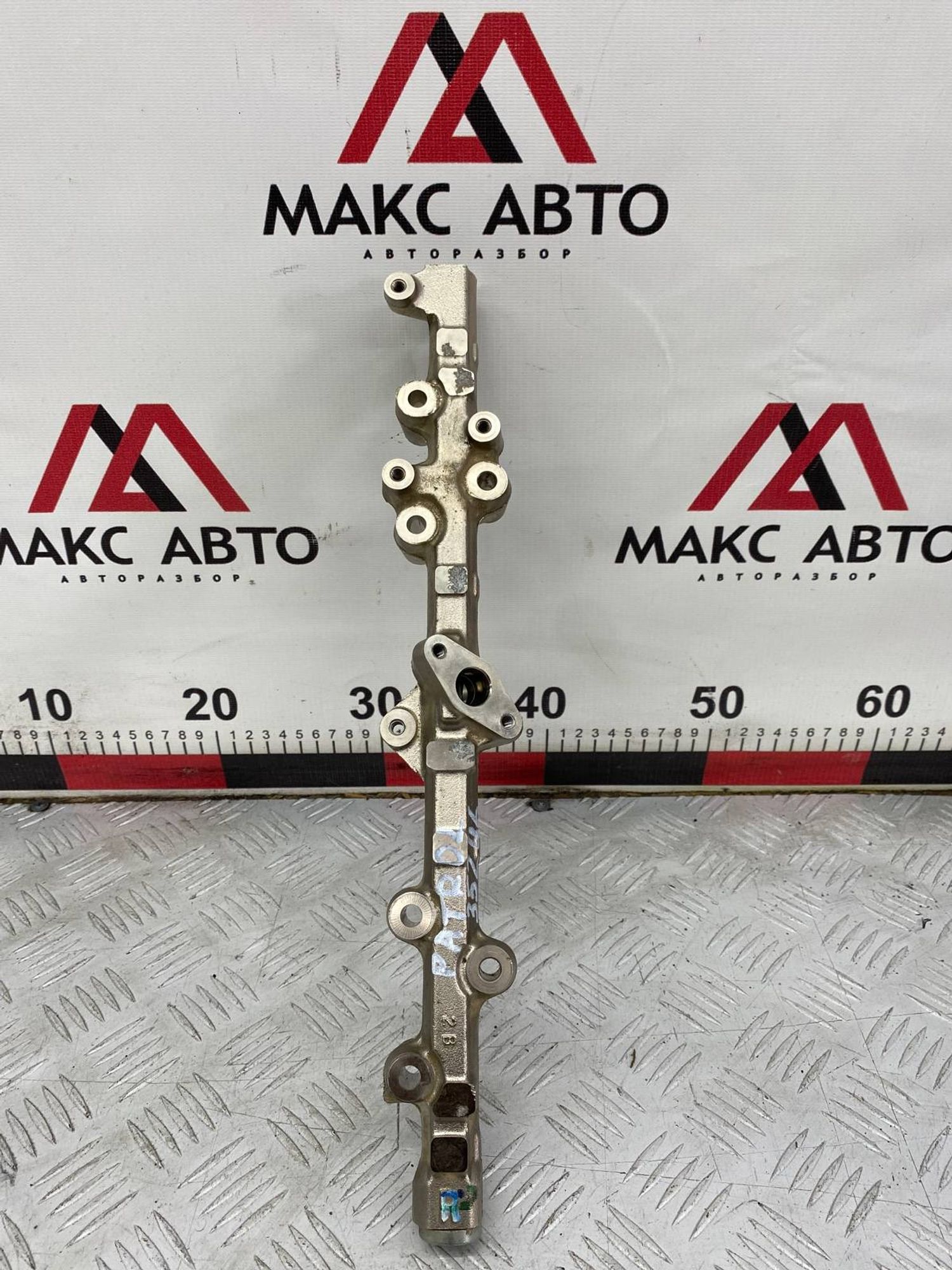 Б/У топливная рейка (рампа) правый Nissan Patrol, 720 рублей, Краснодар