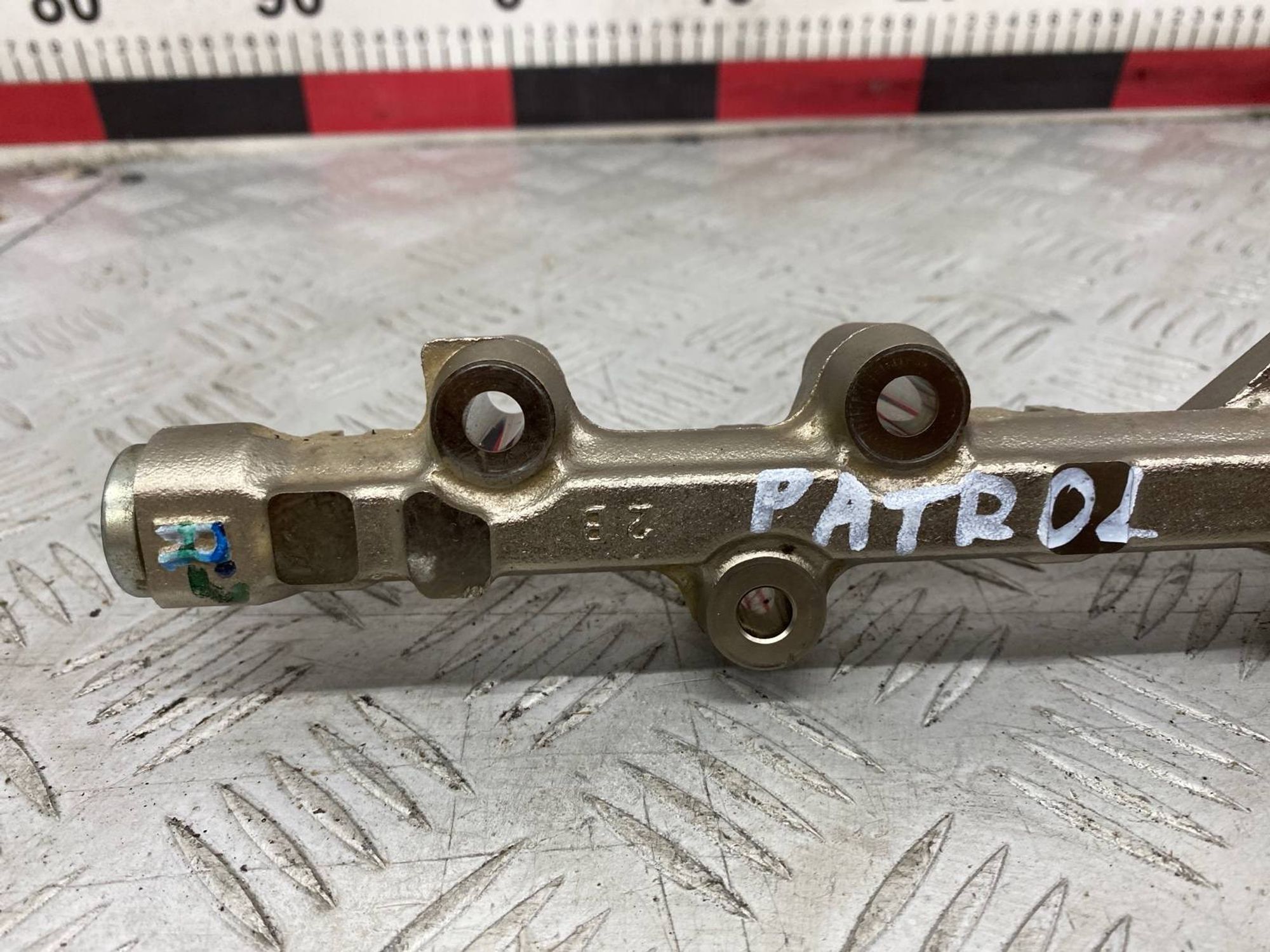 Б/У топливная рейка (рампа) правый Nissan Patrol, 720 рублей, Краснодар