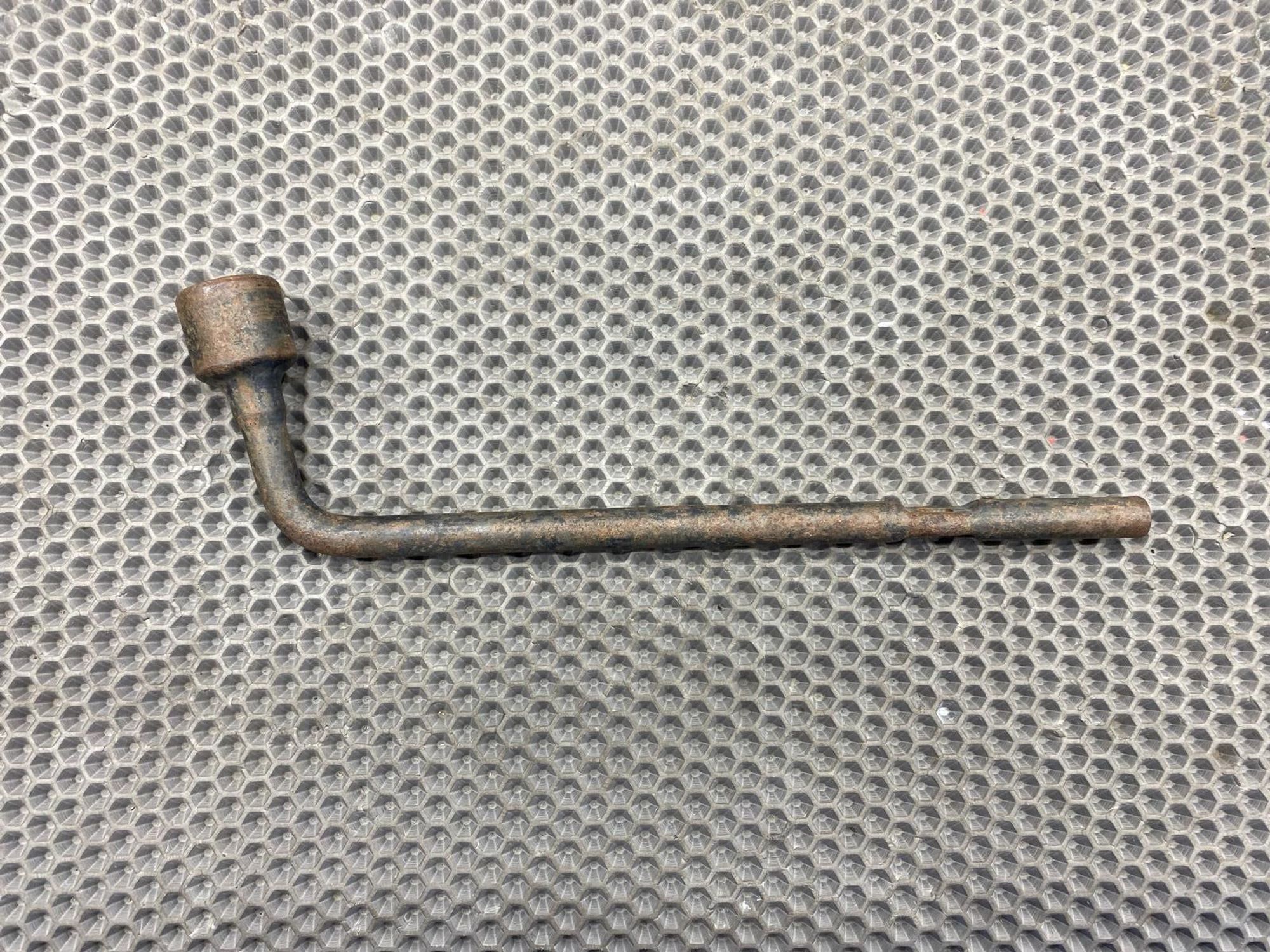 Б/у 21 мм ключ баллонный, 590 рублей, Краснодар