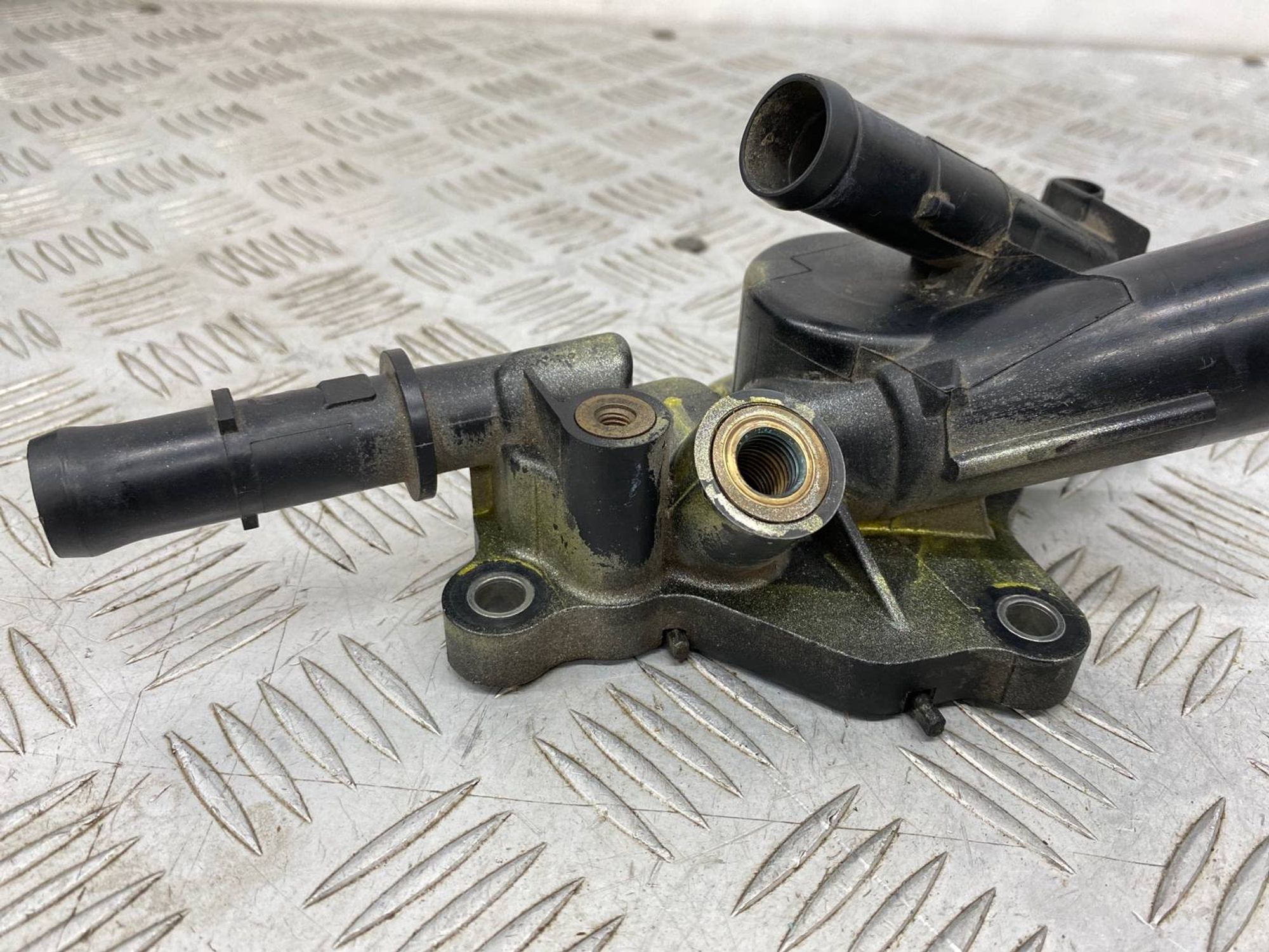 Б/У Корпус термостата Nissan Sylphy TB17 MRA8DE, 2800 рублей, Краснодар