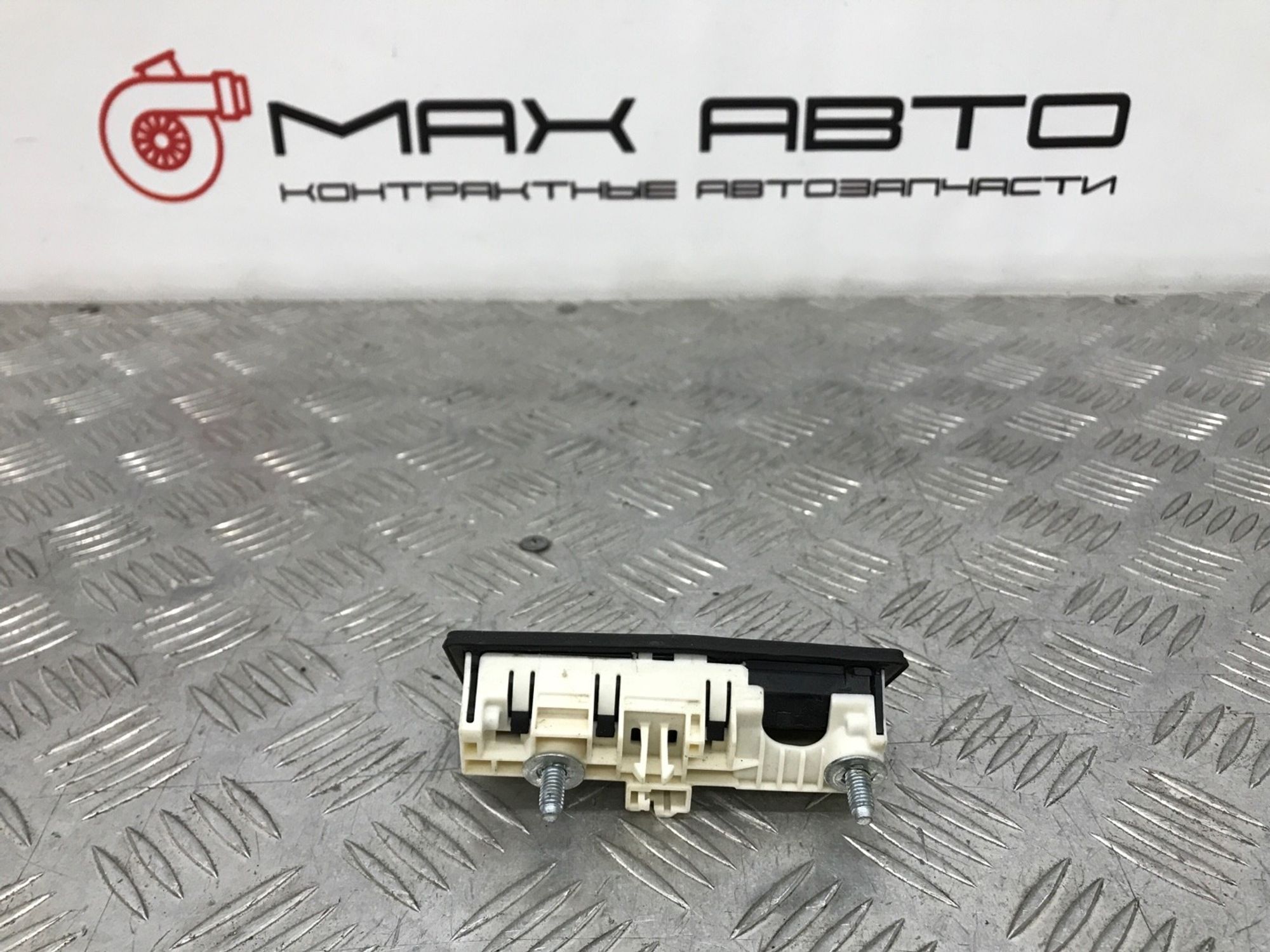 Б/У ручка багажника  Volkswagen Polo 4  Mk4 (9N1, 9N2, 9N3) 2005, 1990 рублей, Краснодар