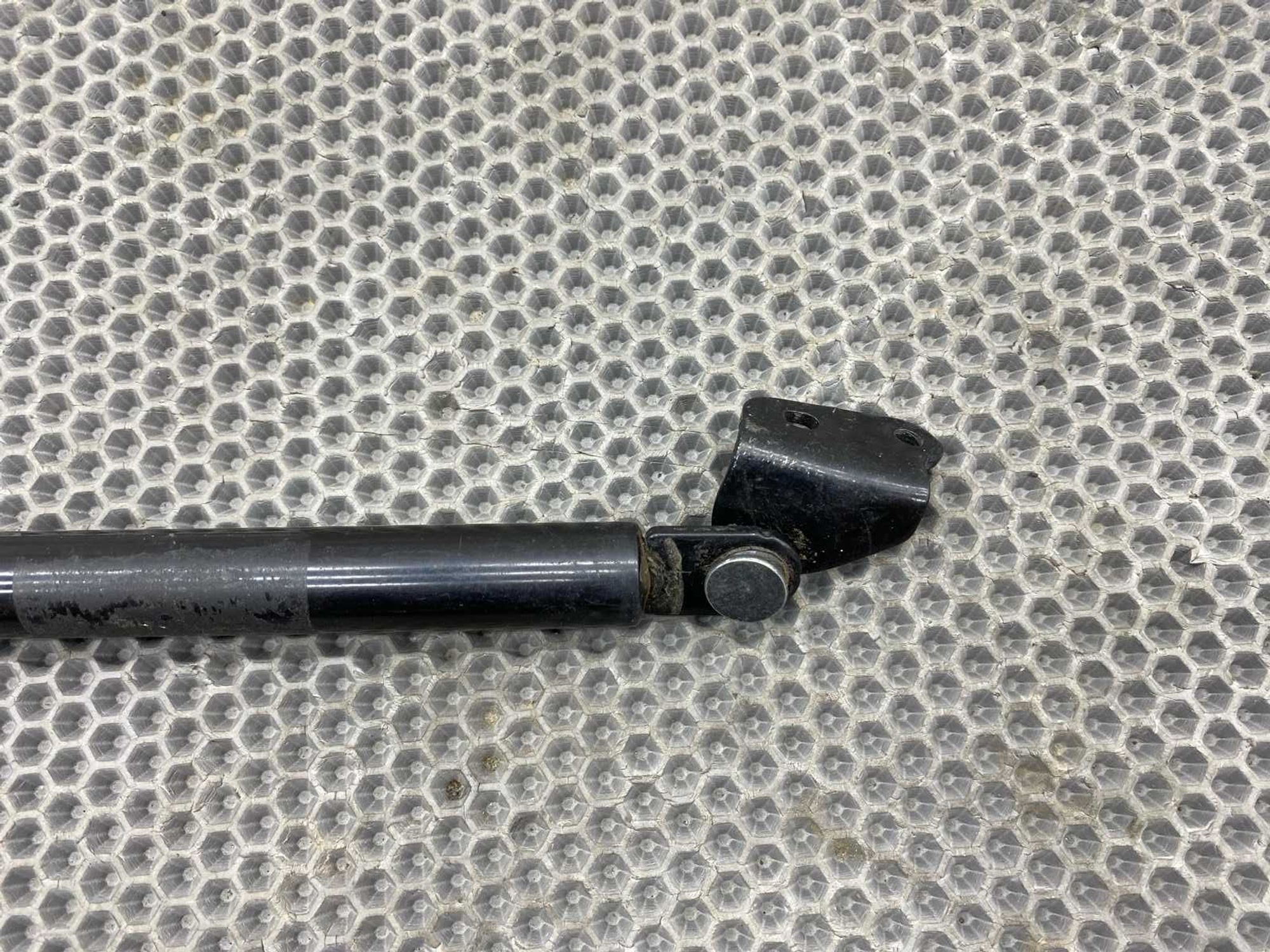 Амортизатор крышки багажника Mazda Cx-5 KE PEVPS 2012, 990 рублей, Краснодар