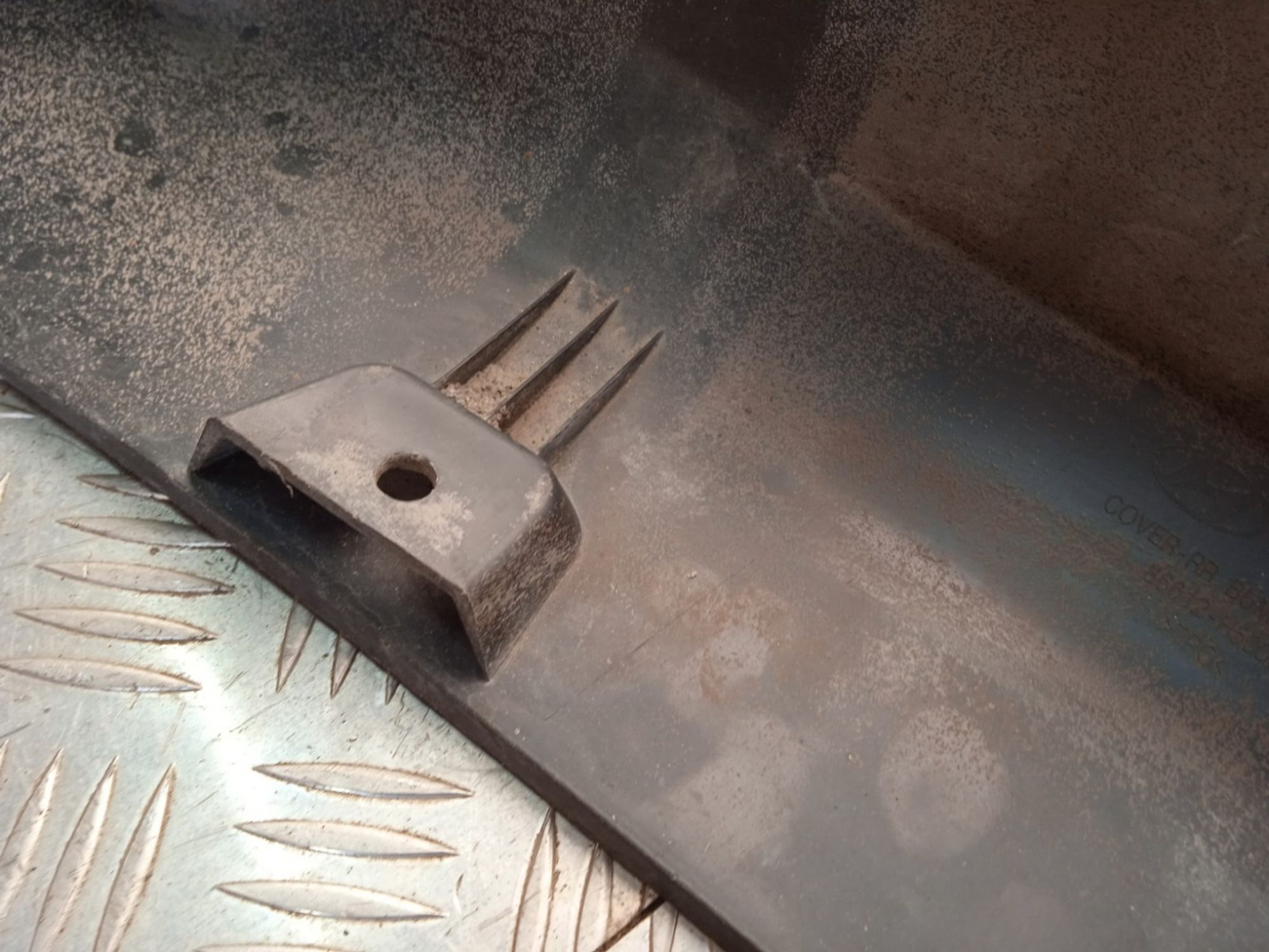 Накладка бампера (молдинг) задняя Hyundai Solaris HCR G4FG 2017, 1990 рублей, Краснодар