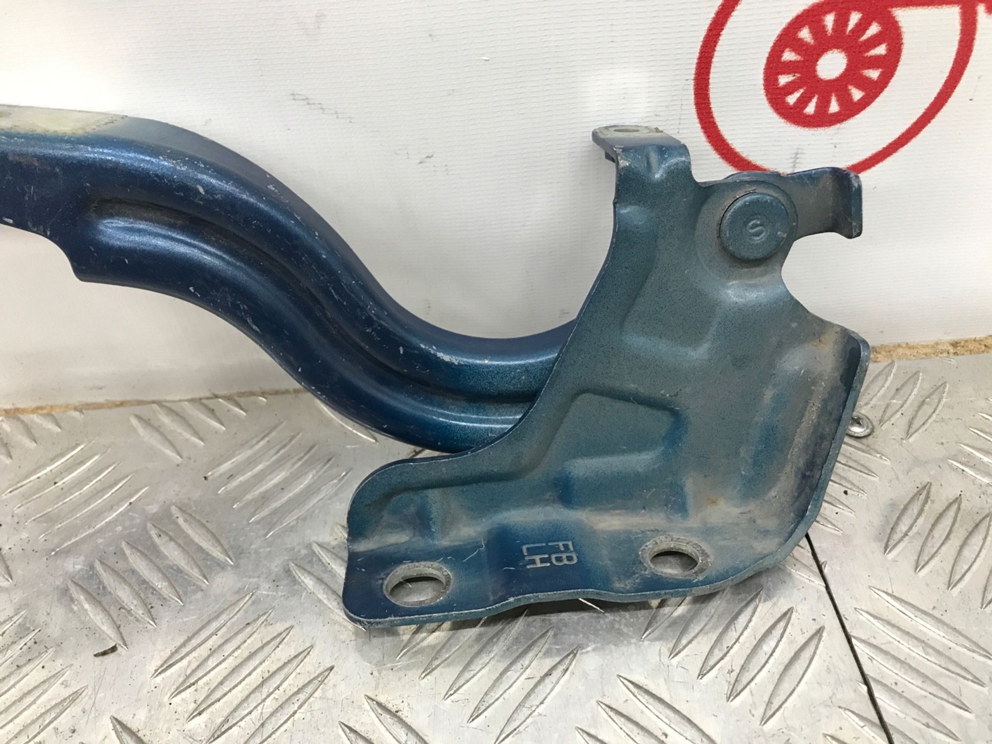 Б/У петли капота передний левый Kia Rio 4 FB 2016, 1370 рублей, Краснодар