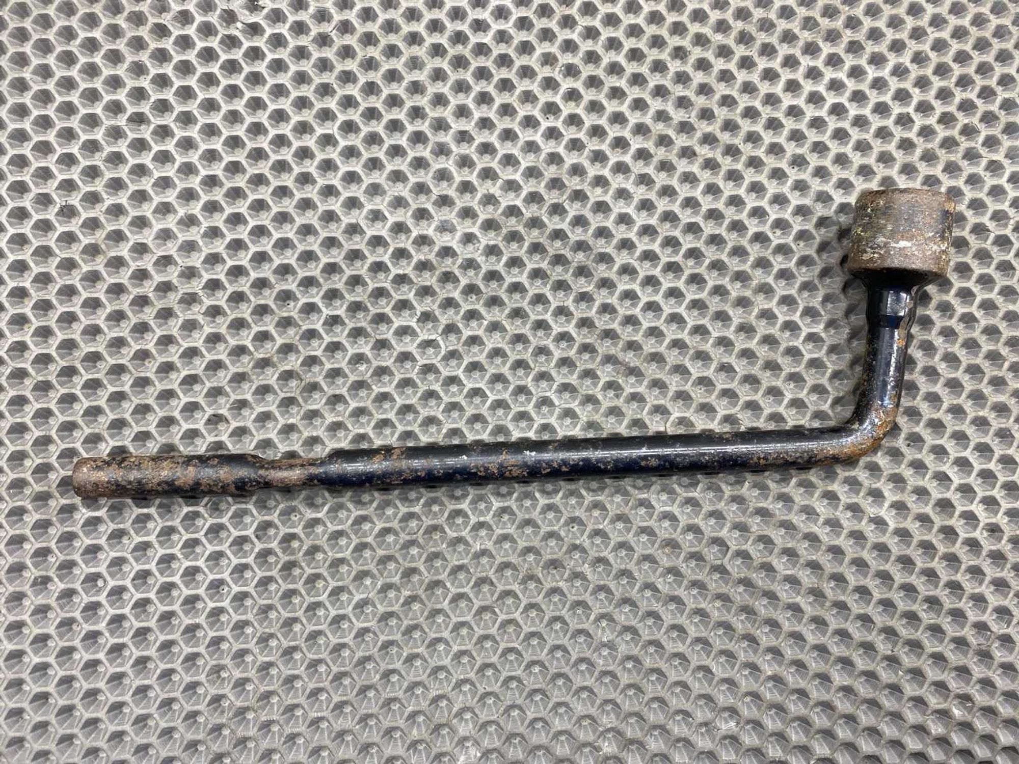 Б/у 21 мм ключ баллонный, 590 рублей, Краснодар