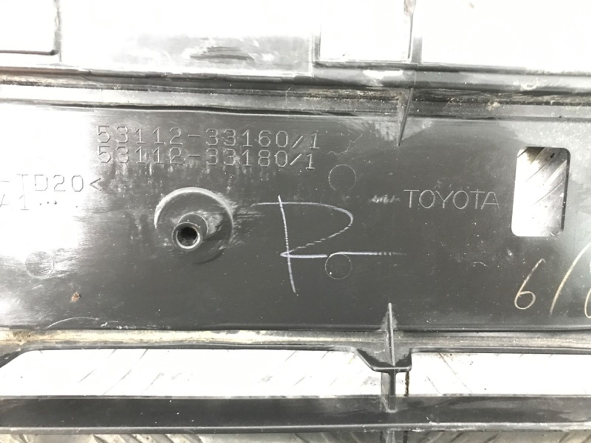 Б/У решетка радиатора передний Toyota Camry ASV50, 3530 рублей, Краснодар