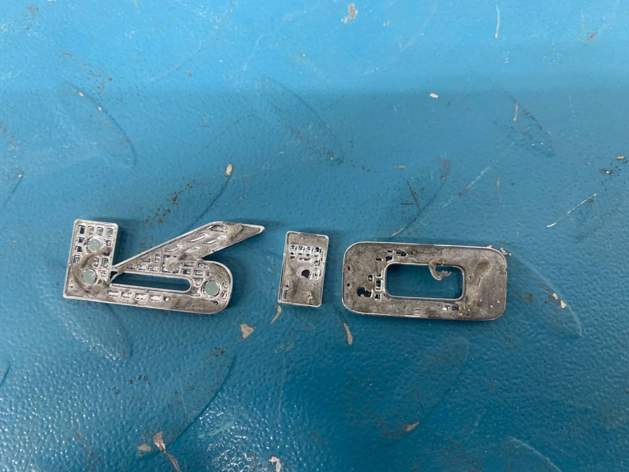 Б/У эмблема ( шильдик, значок ) задний Kia Rio FB, 800 рублей, Краснодар