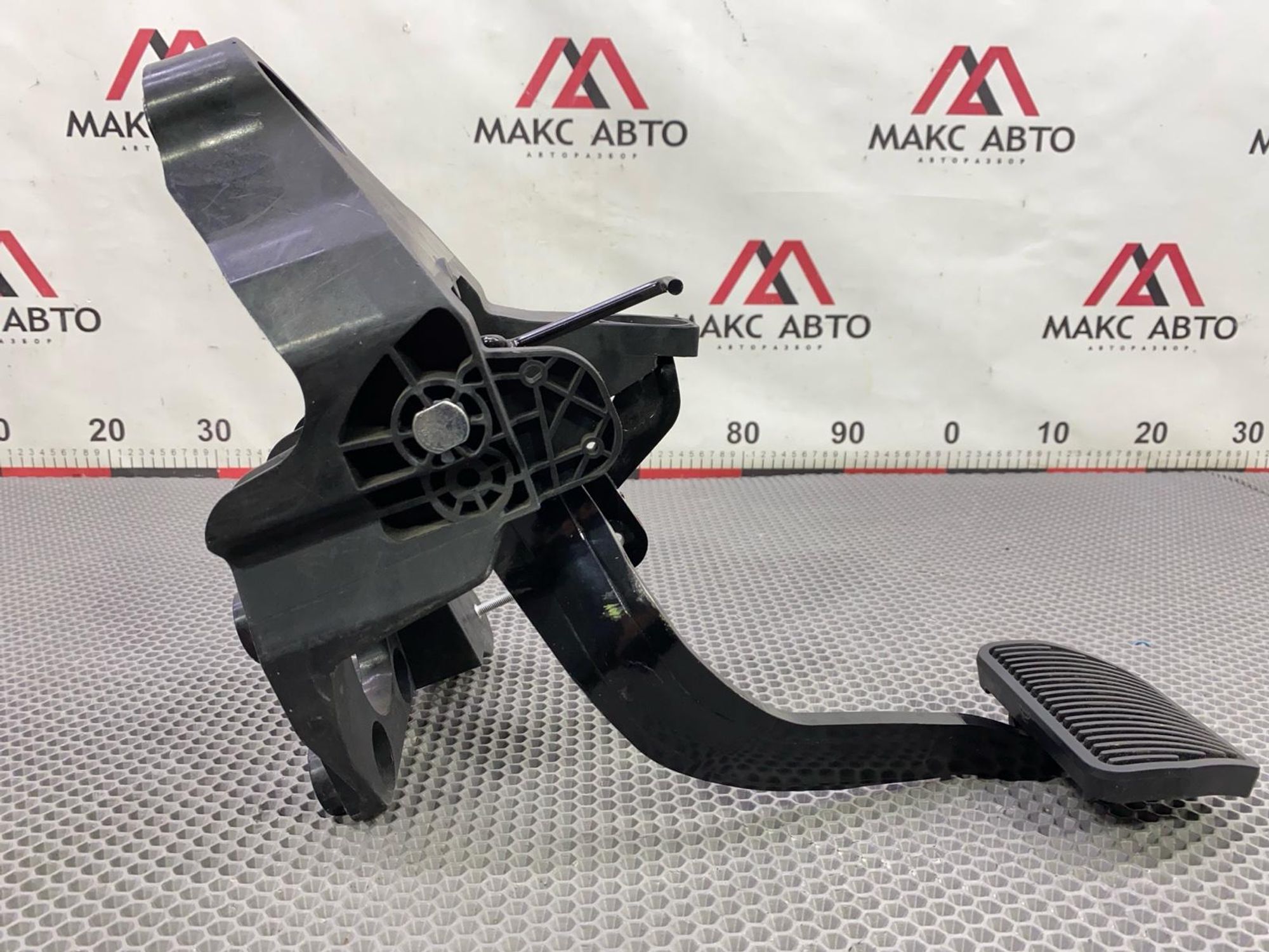 Б/У педаль тормоза Chery Arrizo 8 M1E 2023, 2990 рублей, Краснодар