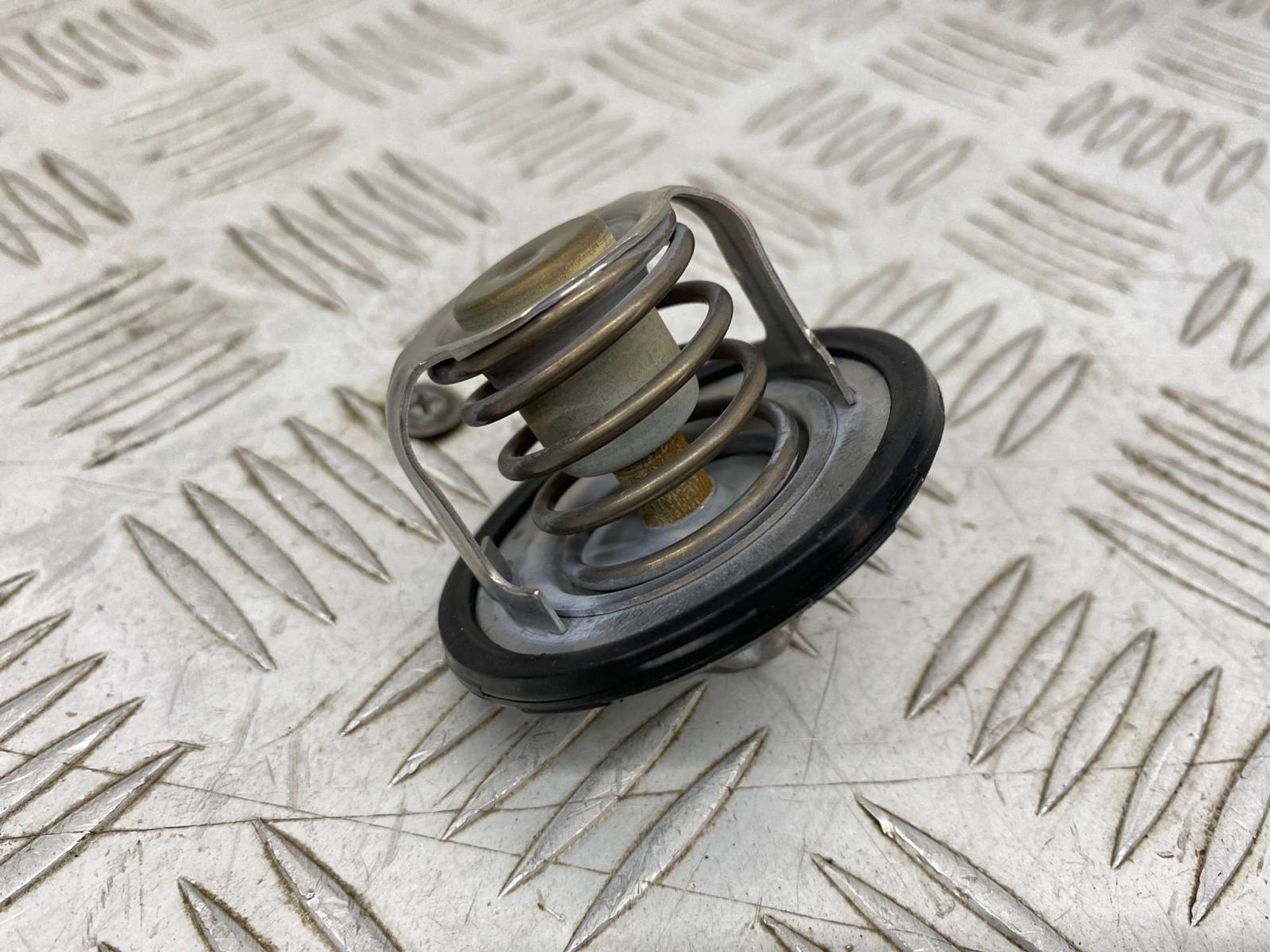 Б/У термостат Nissan Sylphy TB17 MRA8DE 2012, 400 рублей, Краснодар