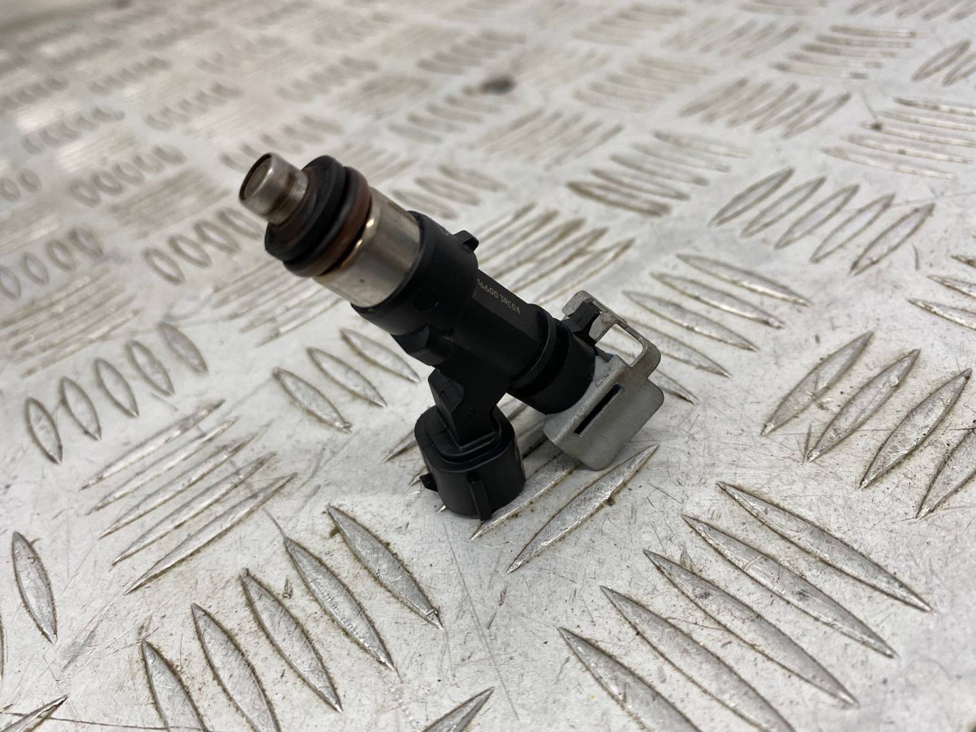 Б/У Форсунка топливная Nissan Sylphy TB17 MRA8DE 2012, 590 рублей, Краснодар