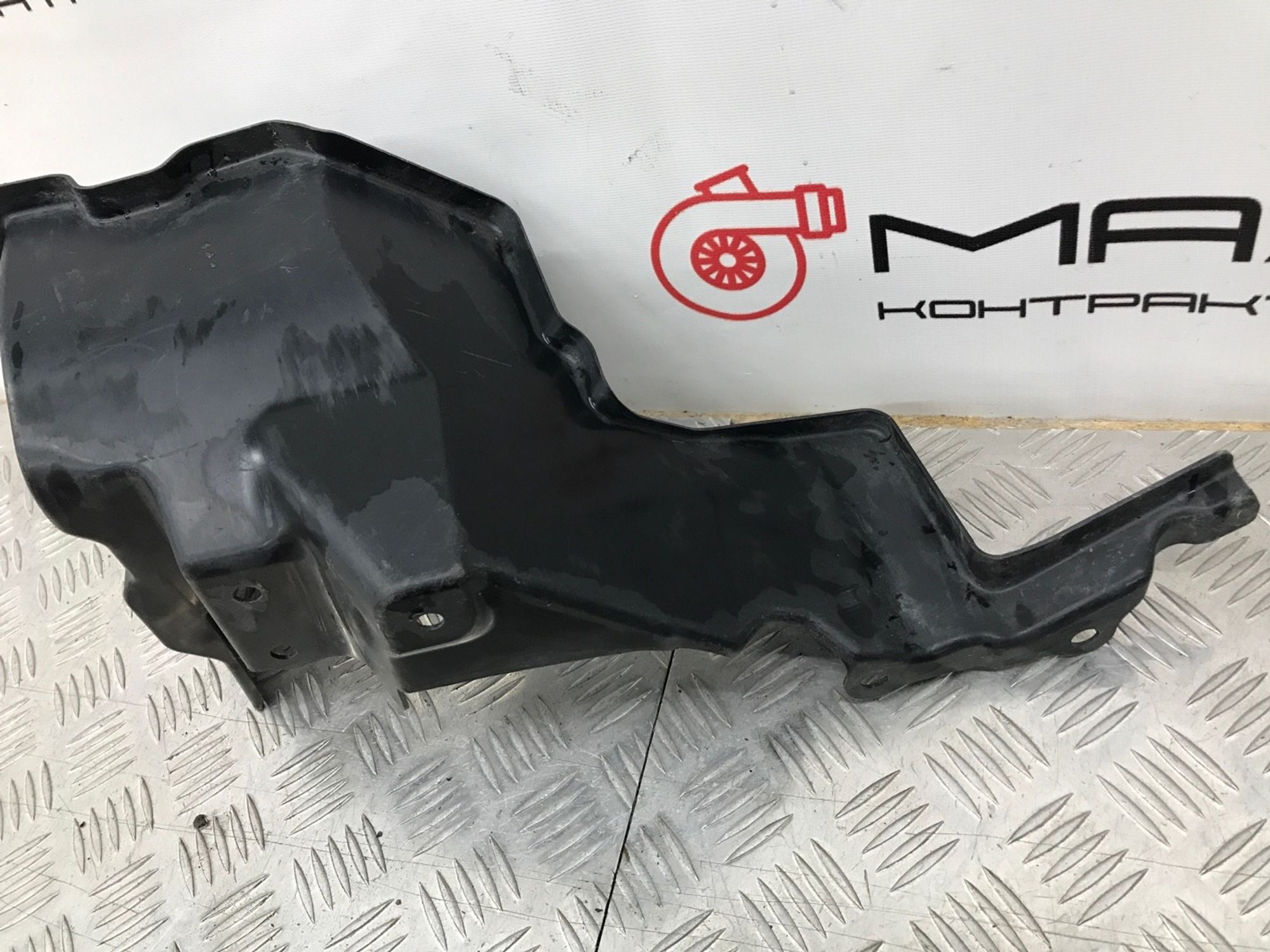 Б/У Дефлектор радиатора левый Mitsubishi L200 KJ3T, 690 рублей, Краснодар