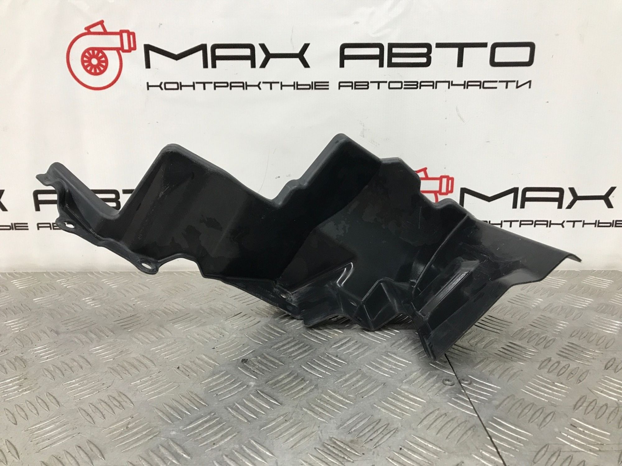 Б/У Дефлектор радиатора левый Mitsubishi L200 KJ3T, 690 рублей, Краснодар