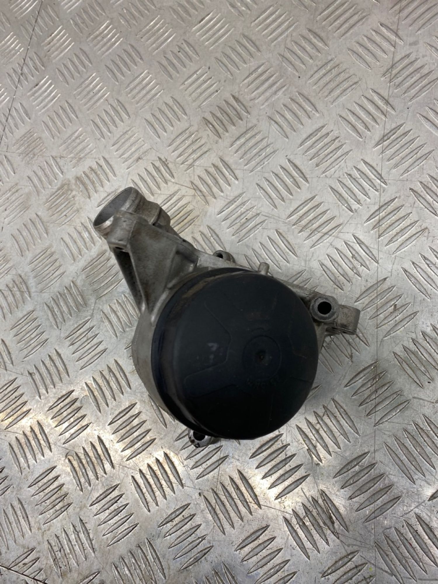 Б/У Корпус масляного фильтра BMW F30 F10 X3 F25, 1890 рублей, Краснодар