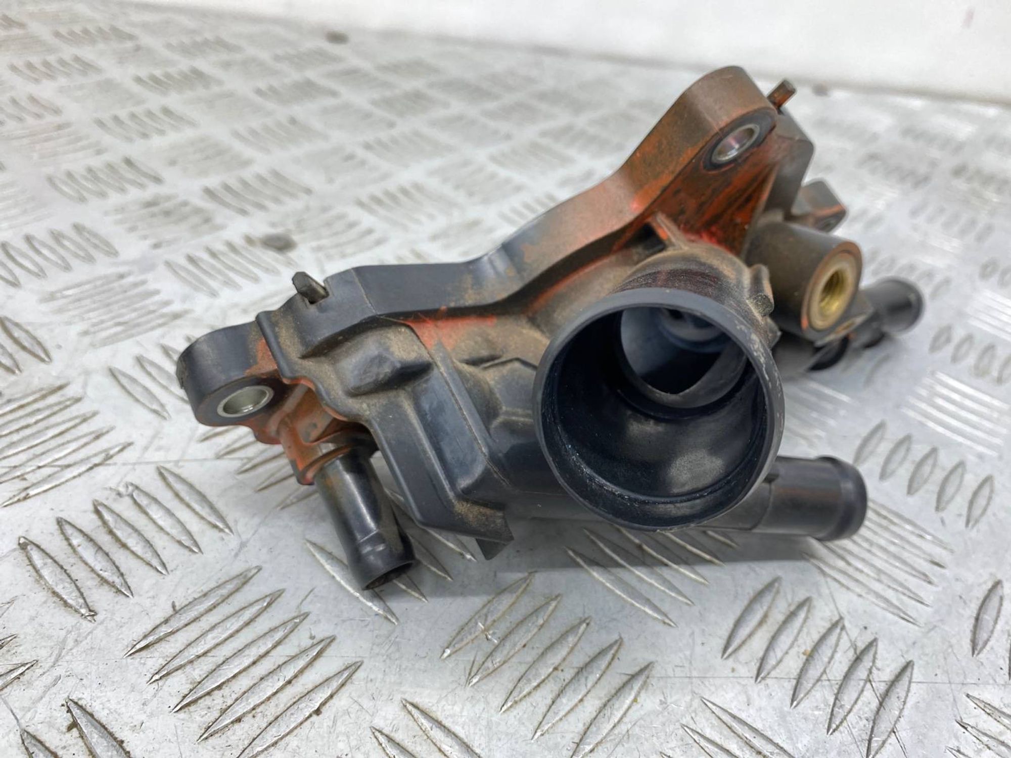 Б/У Корпус термостата Nissan X-Trail HNT32 MR20DD, 2800 рублей, Краснодар