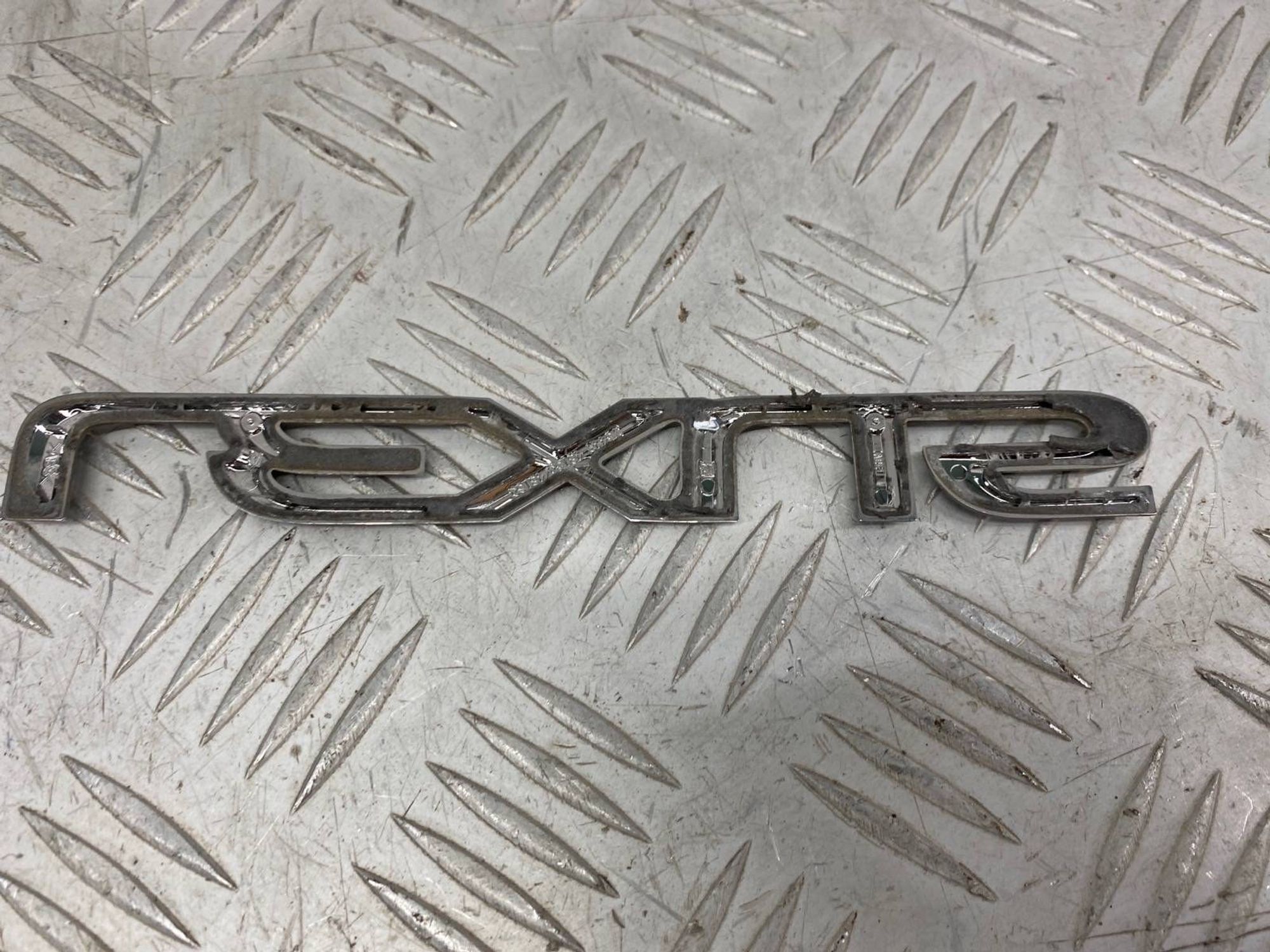 Б/У эмблема ( шильдик, значок ) задний Lexus, 2000 рублей, Краснодар