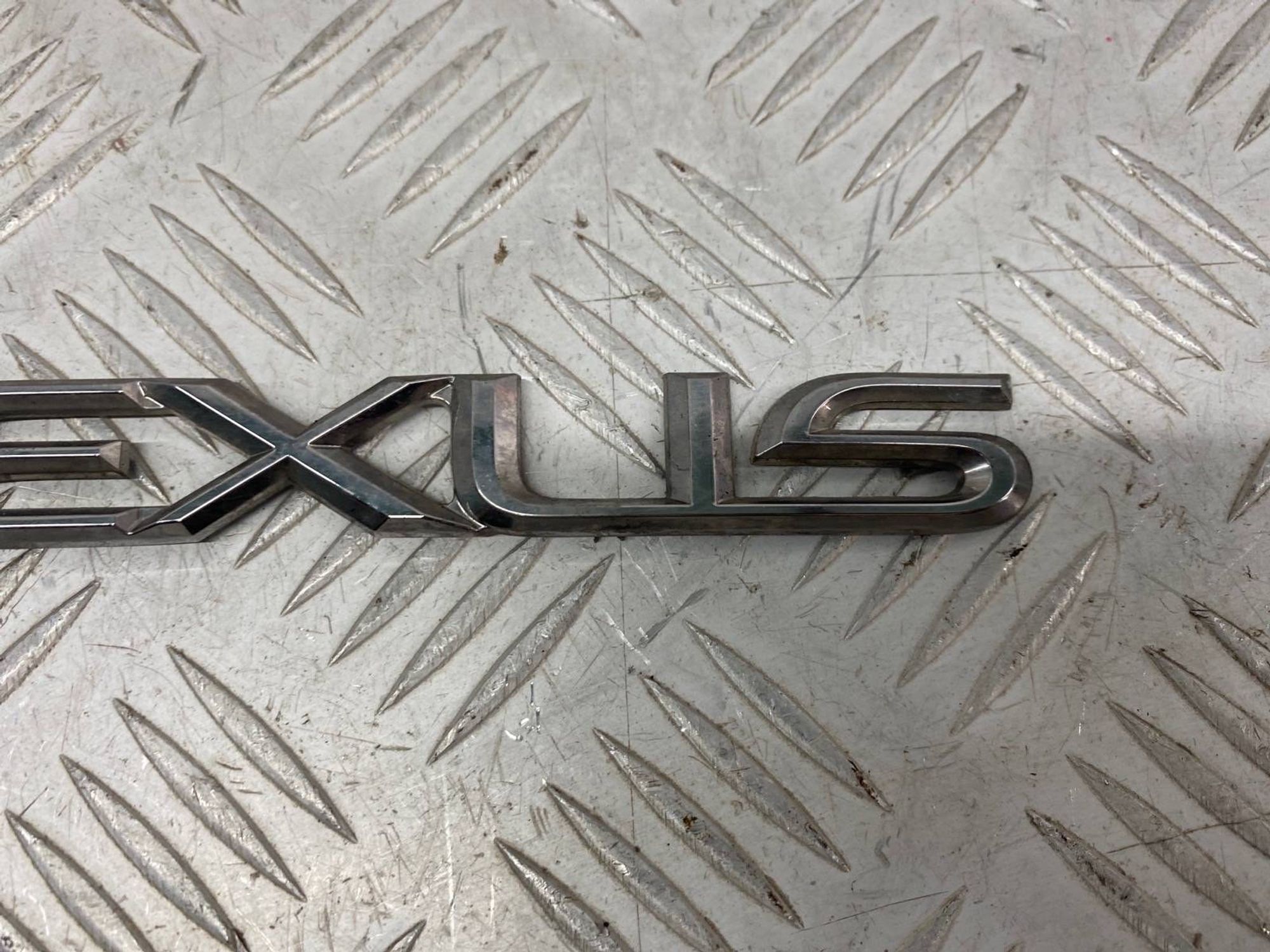 Б/У эмблема ( шильдик, значок ) задний Lexus, 2000 рублей, Краснодар