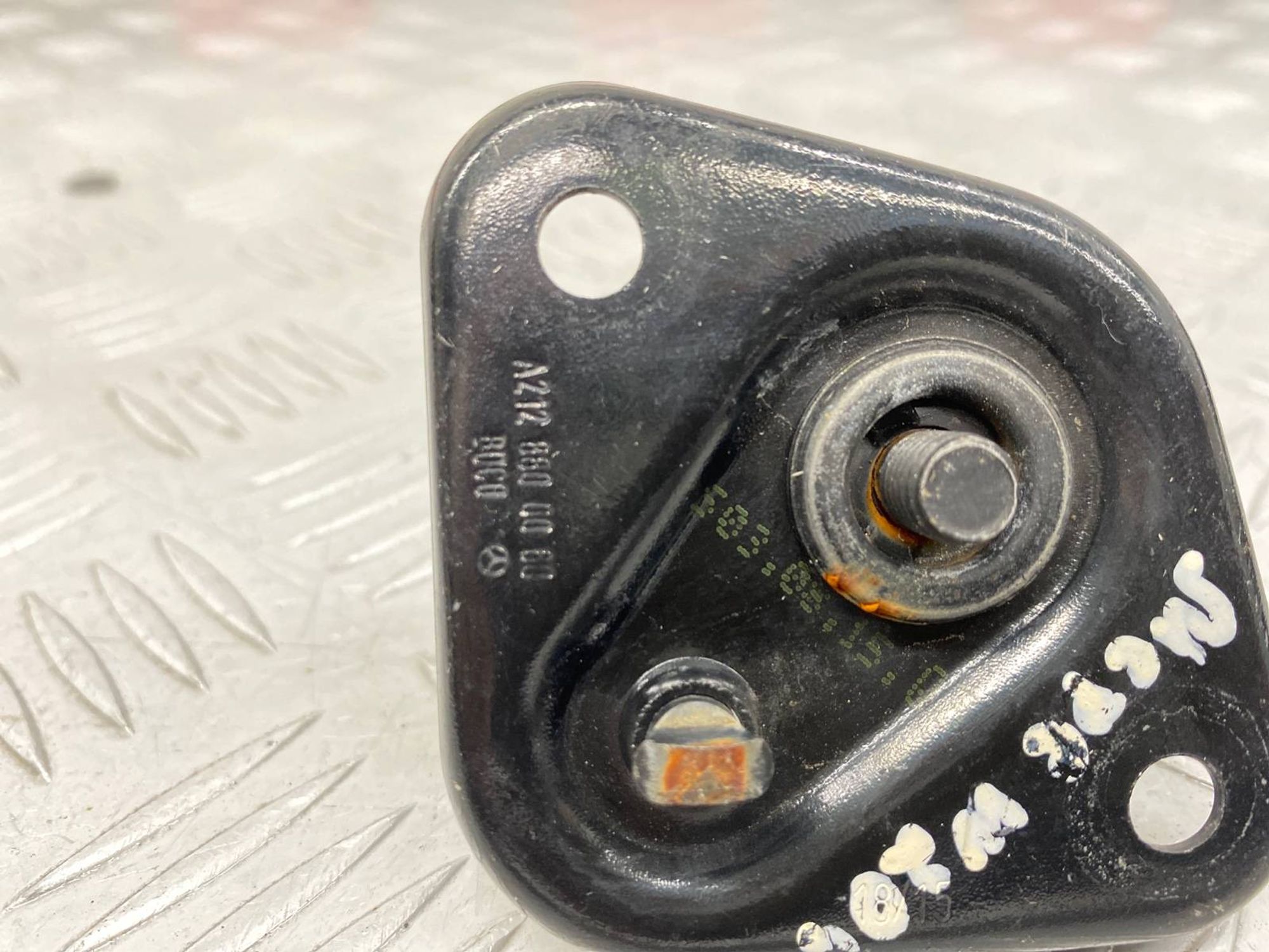 Б/У петля капота Mercedes Benz M-Class W166, 640 рублей, Краснодар