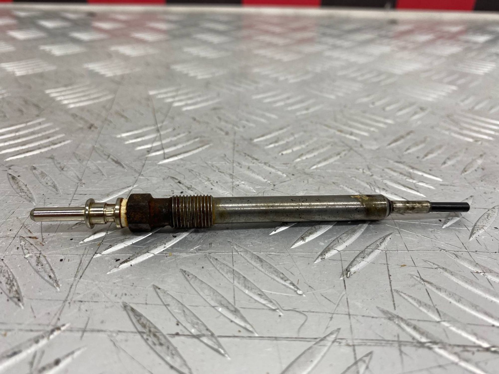 Б/У Свечи накаливания Bmw X5 G05 B57D30A, 320 рублей, Краснодар