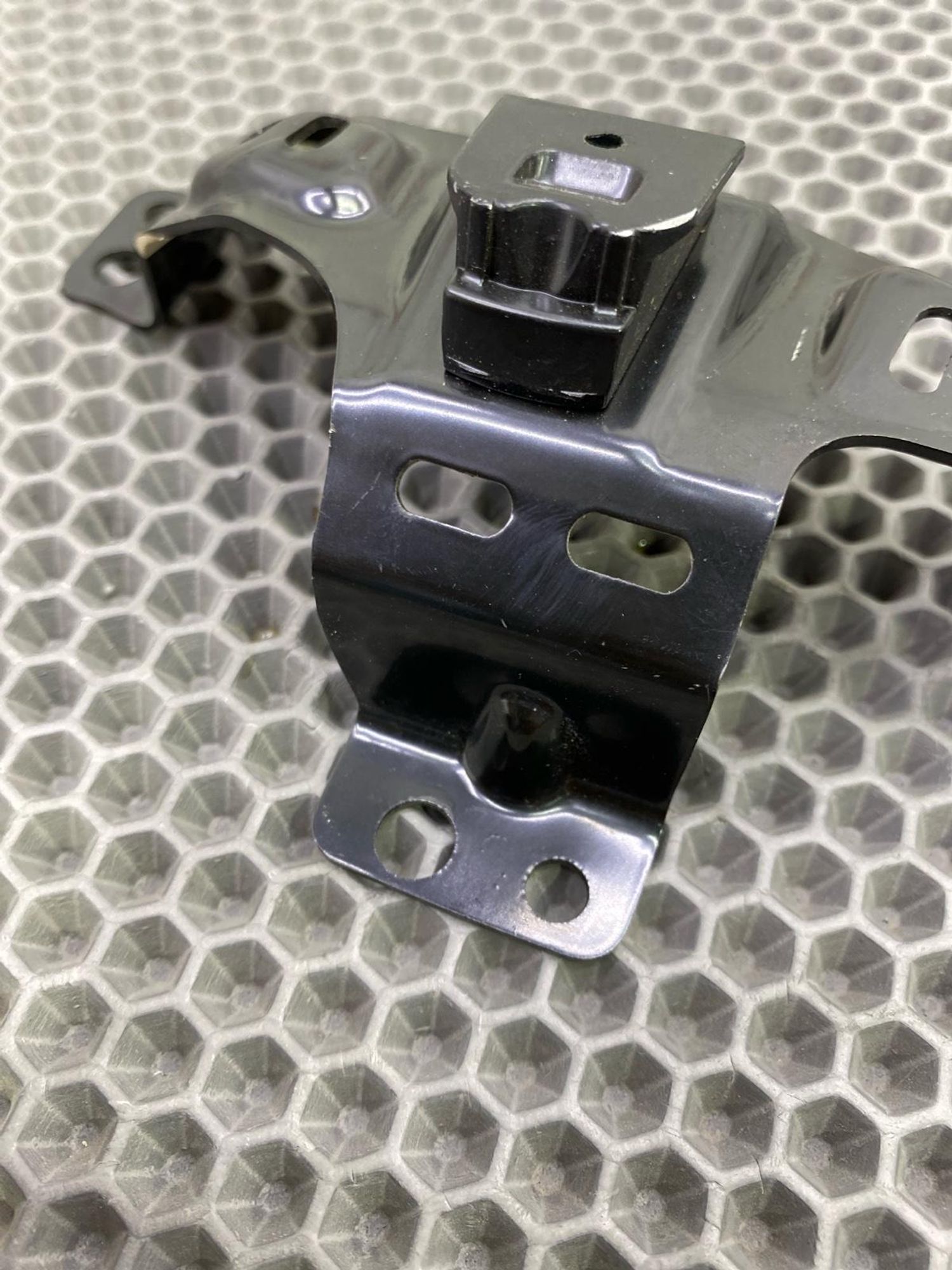 Б/У Крепление заднего зеркала Chery Arrizo 8 M1E, 499 рублей, Краснодар