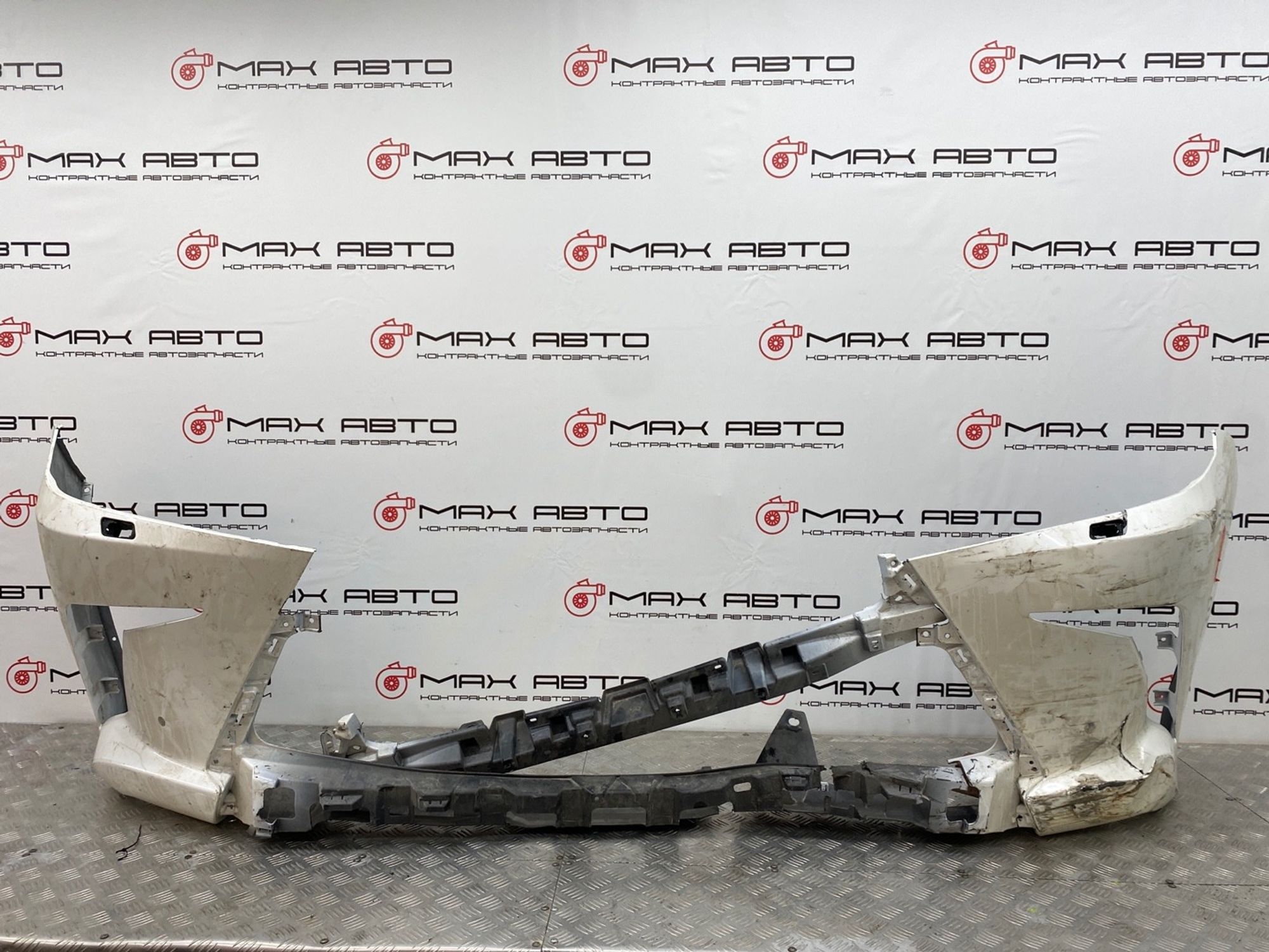 Б/У Бампер передний Lexus Lx570 URJ201 2015, 990 рублей, Краснодар