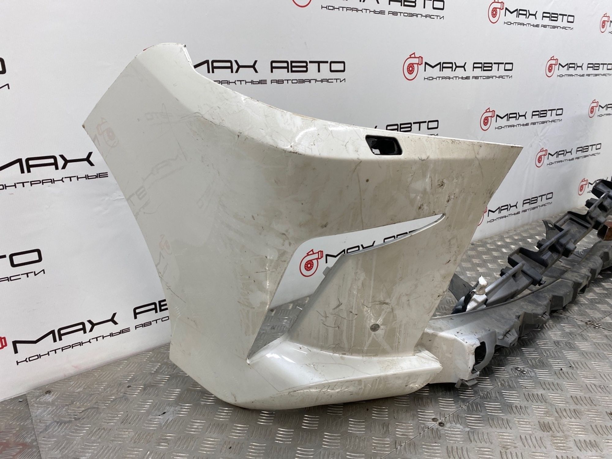 Б/У Бампер передний Lexus Lx570 URJ201 2015, 990 рублей, Краснодар