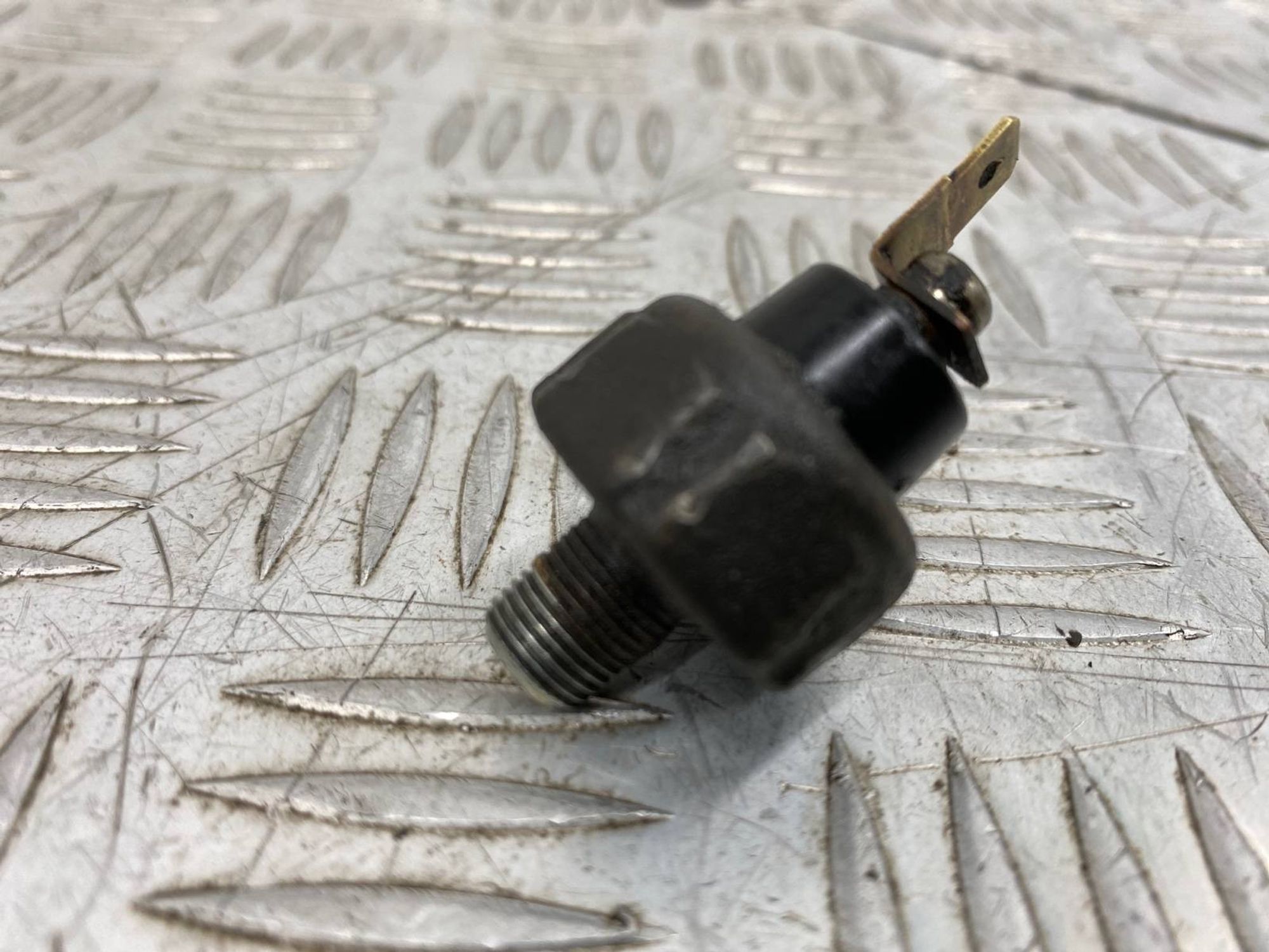 Б/У Датчик давления масла (Двигателя) Mitsubishi, 400 рублей, Краснодар