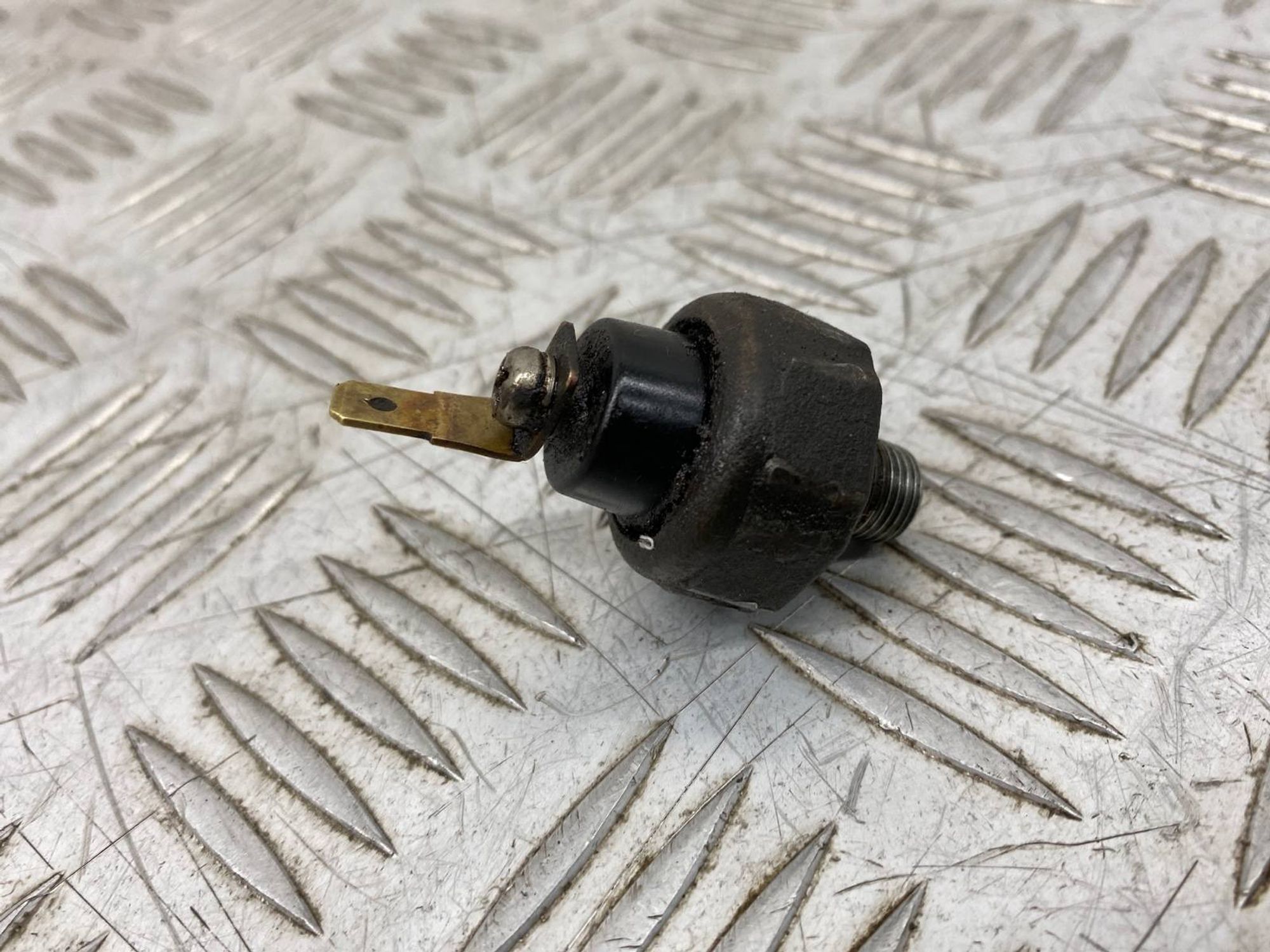 Б/У Датчик давления масла (Двигателя) Mitsubishi, 400 рублей, Краснодар