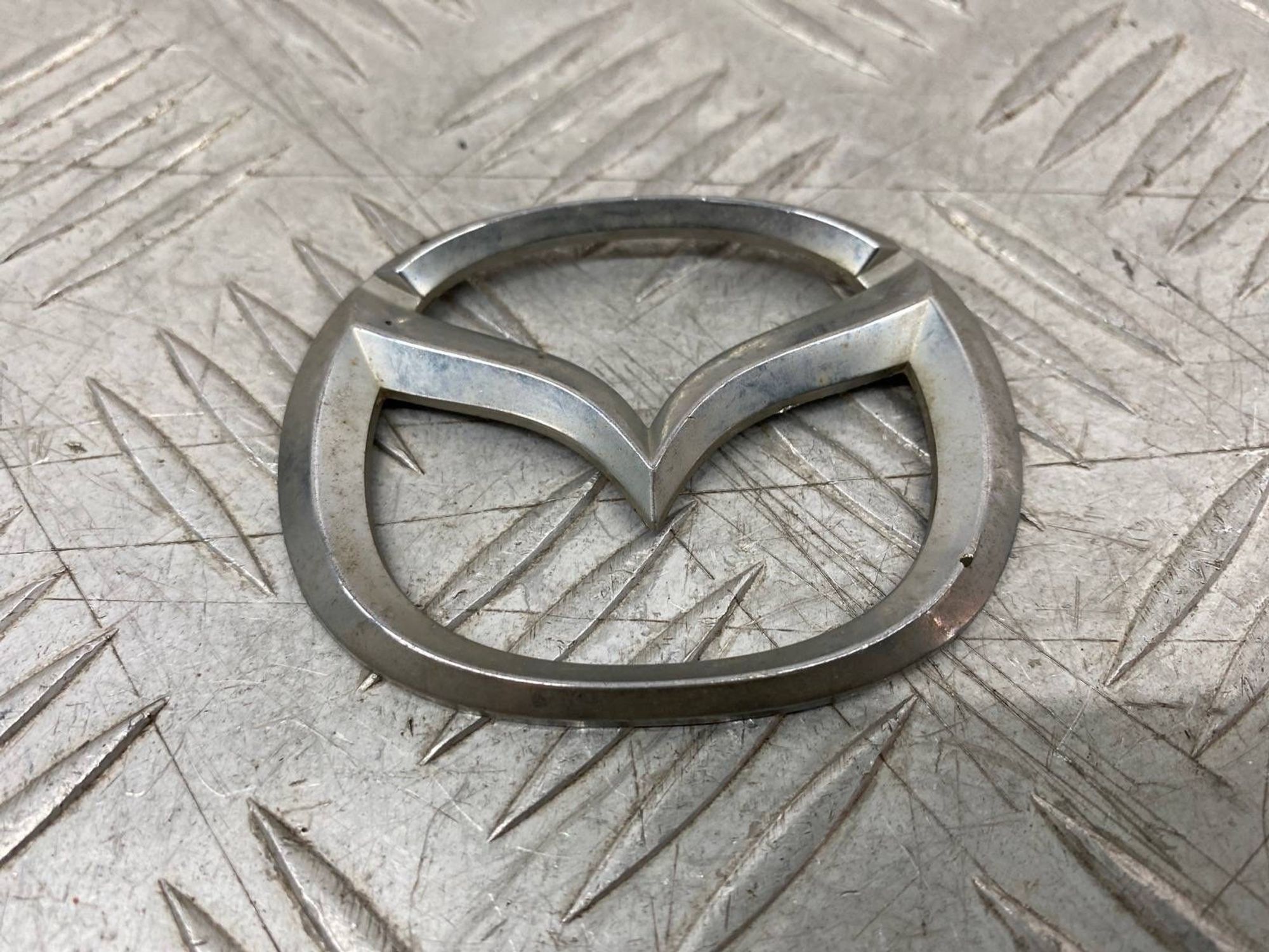 Б/У эмблема ( шильдик, значок ) Mazda, 400 рублей, Краснодар