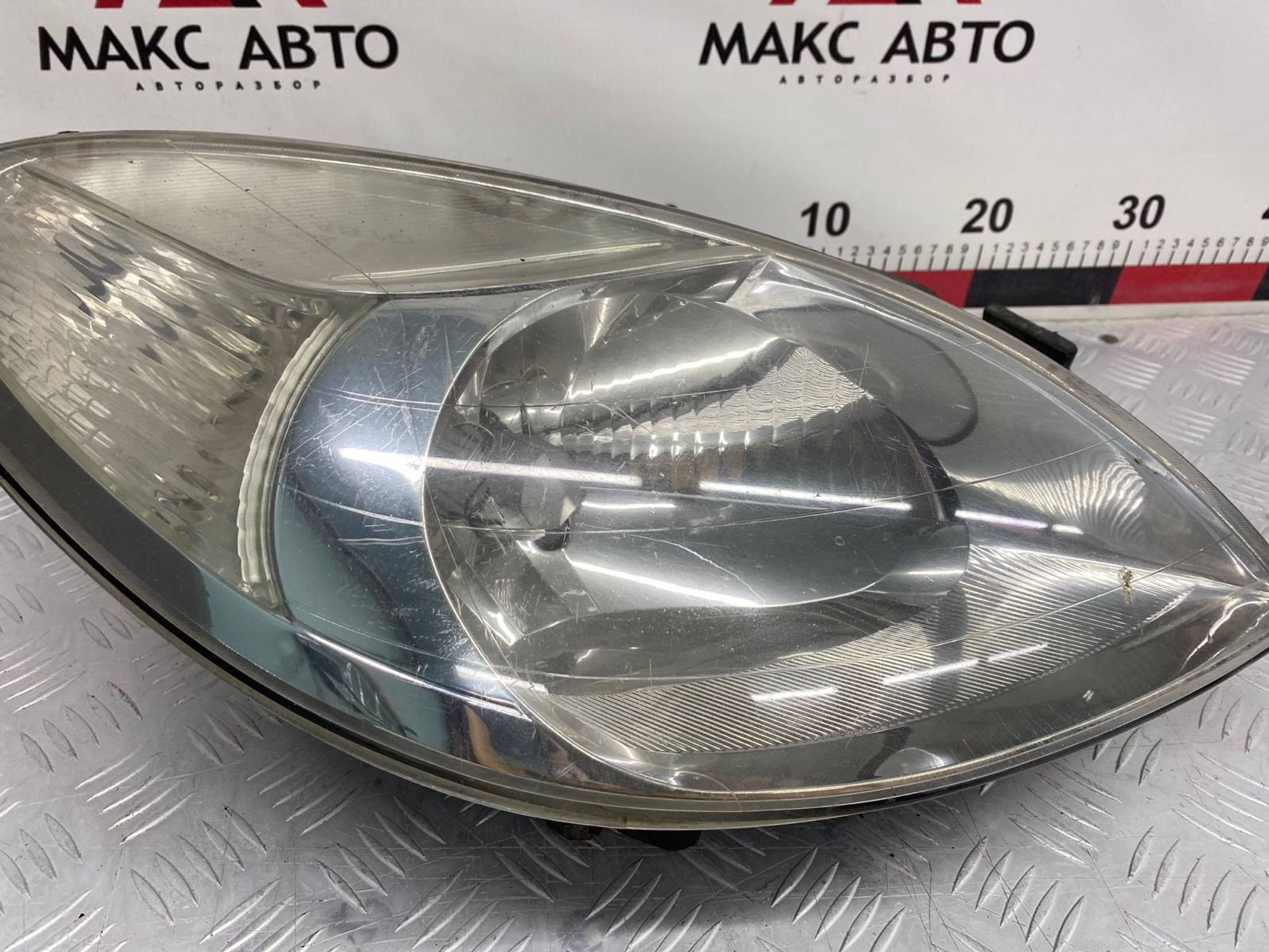 Фара правая ДЕФЕКТ Citroen Picasso N68 DV6ATED4 2005, 1490 рублей, Краснодар