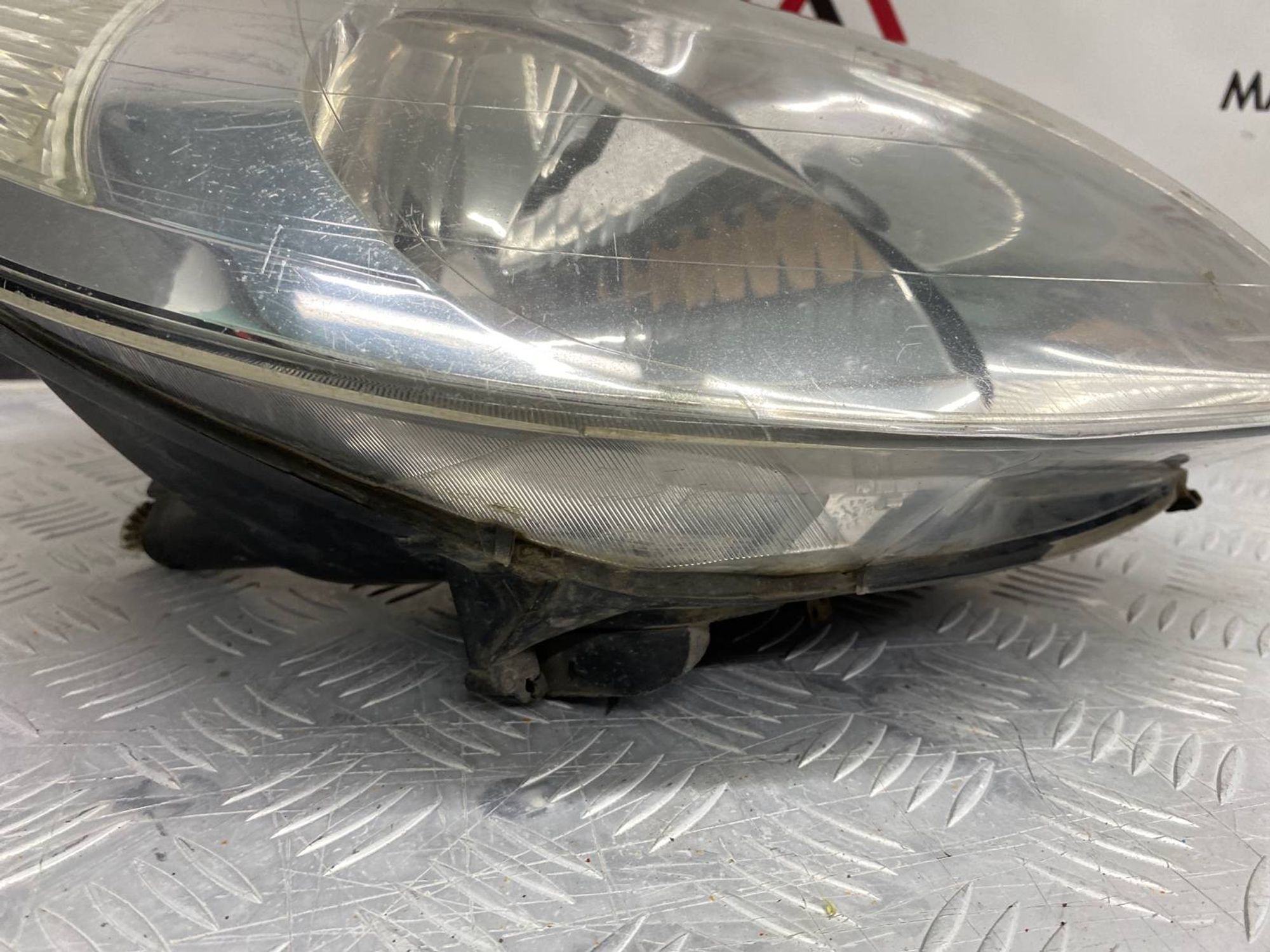 Фара правая ДЕФЕКТ Citroen Picasso N68 DV6ATED4 2005, 1490 рублей, Краснодар