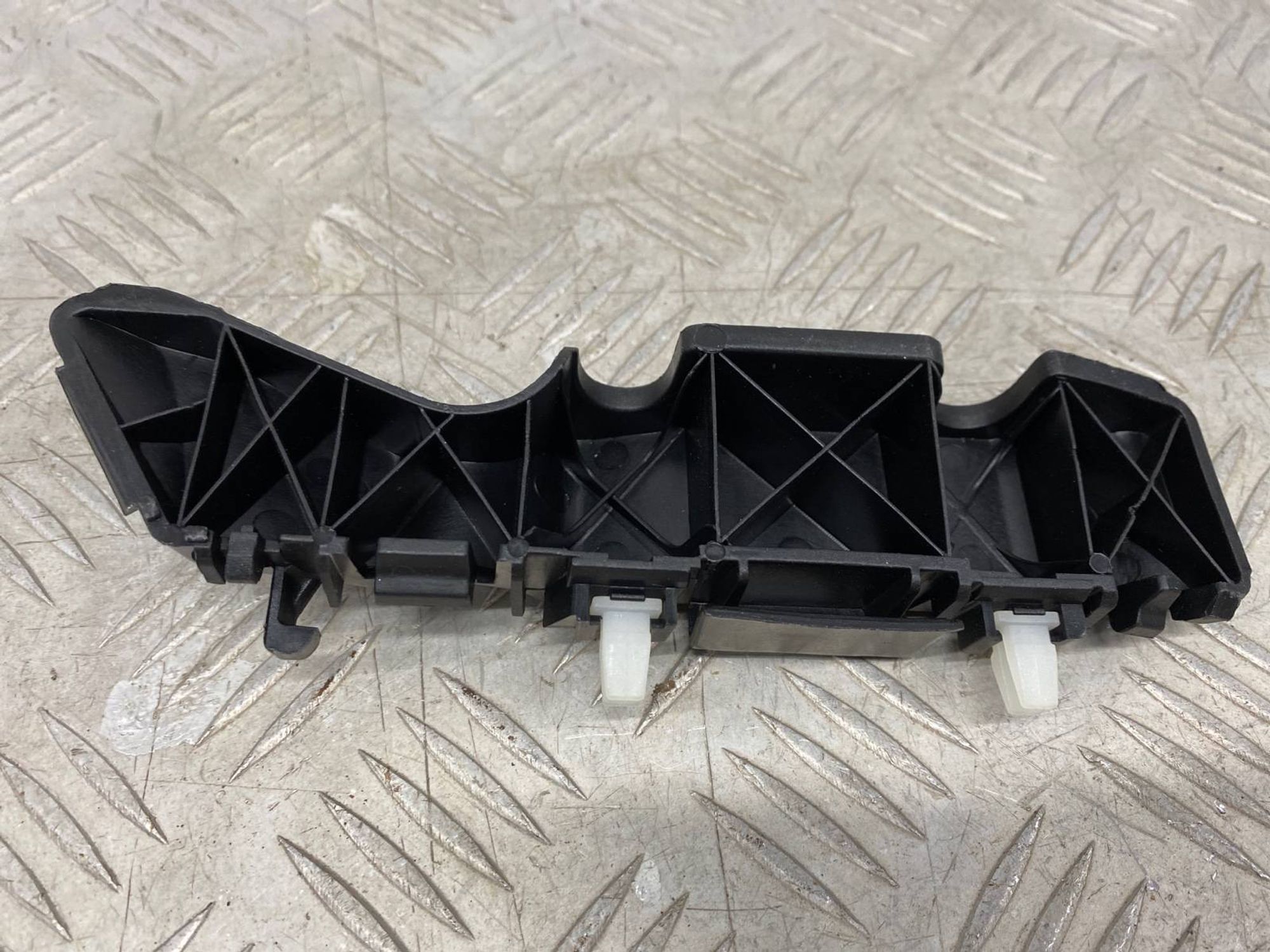 НОВАЯ(ЫЙ) крепление бампера ( кронштейн ) передний, 320 рублей, Краснодар