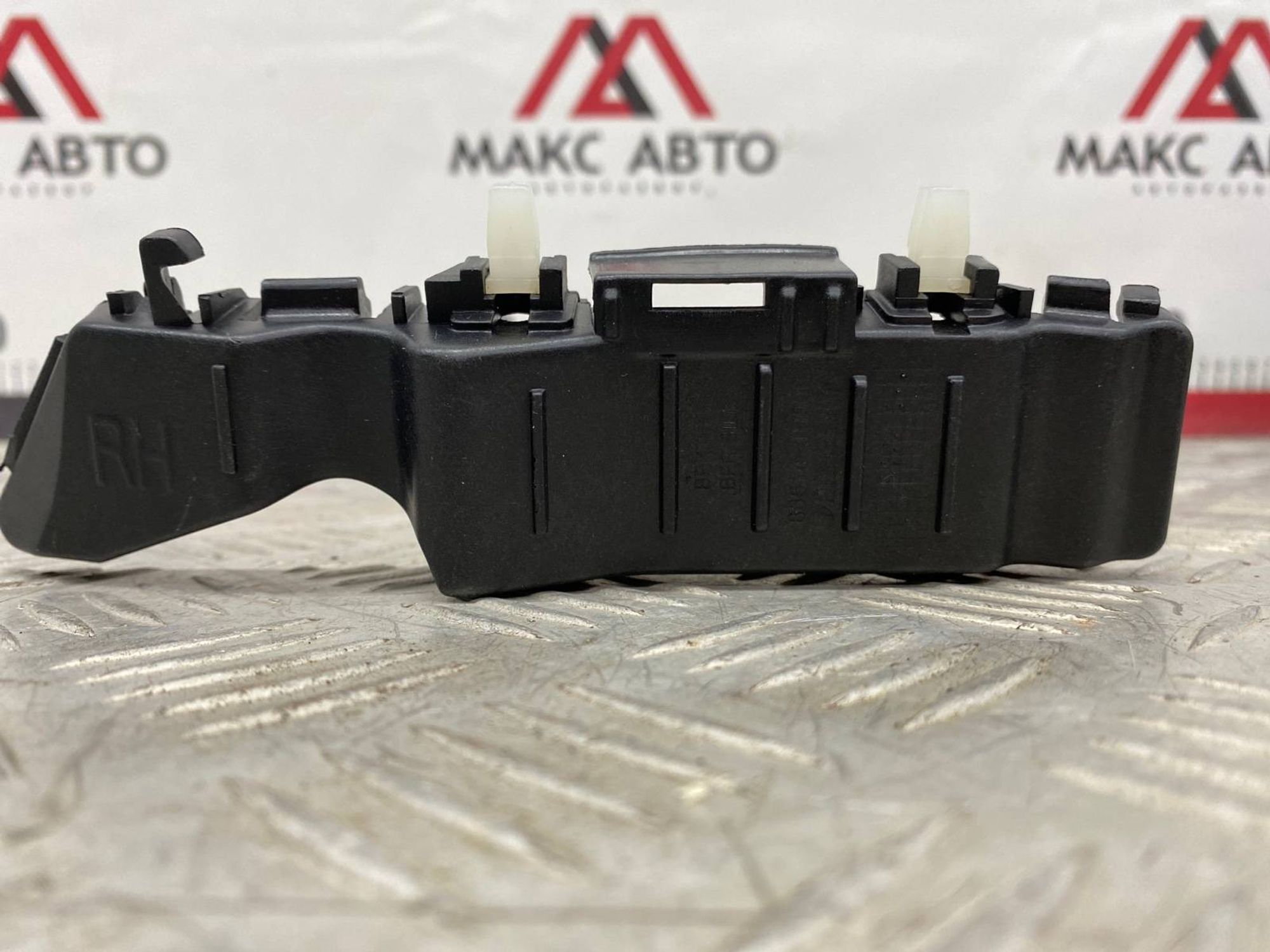 НОВАЯ(ЫЙ) крепление бампера ( кронштейн ) передний, 320 рублей, Краснодар