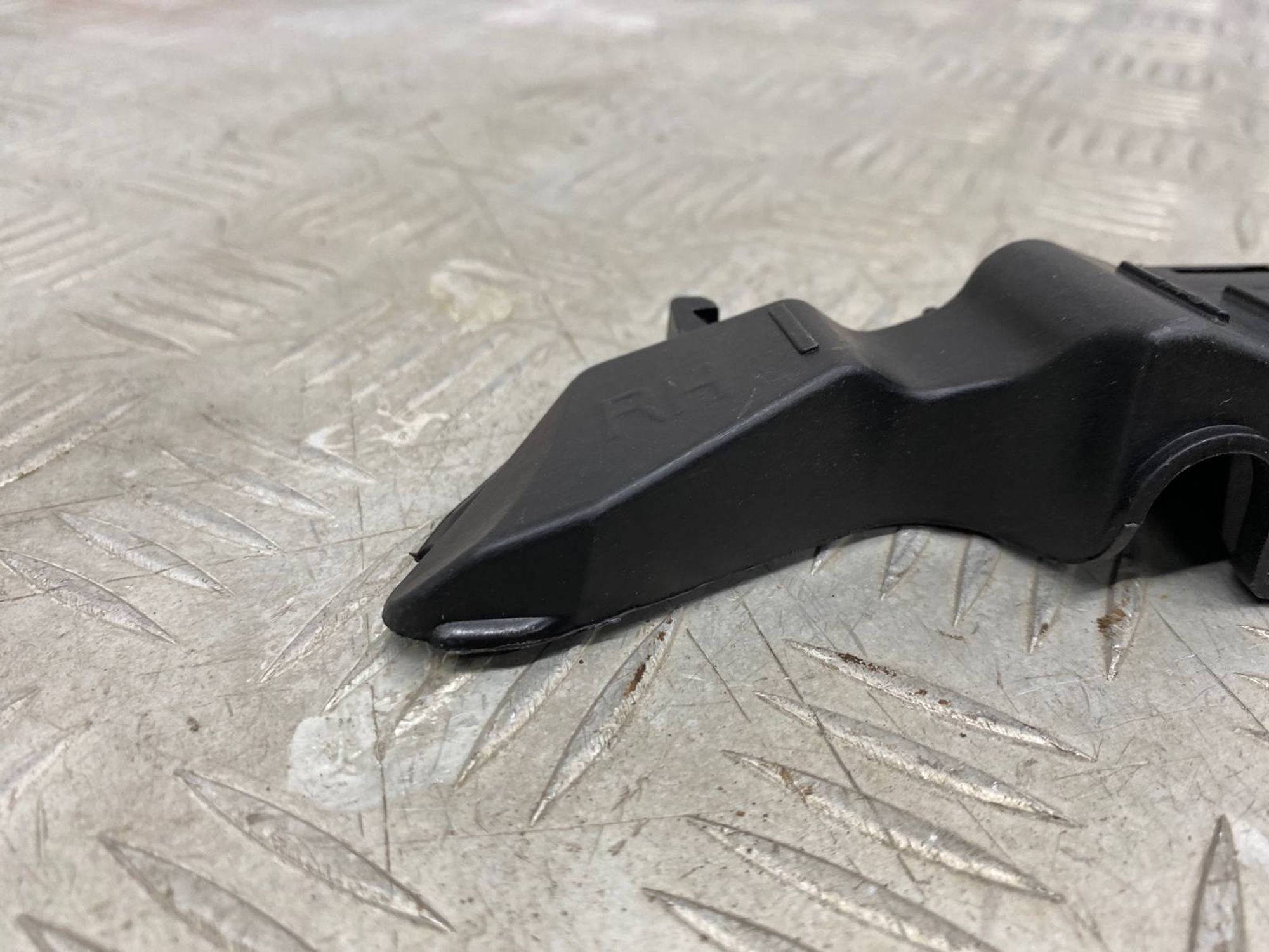 НОВАЯ(ЫЙ) крепление бампера ( кронштейн ) передний, 320 рублей, Краснодар