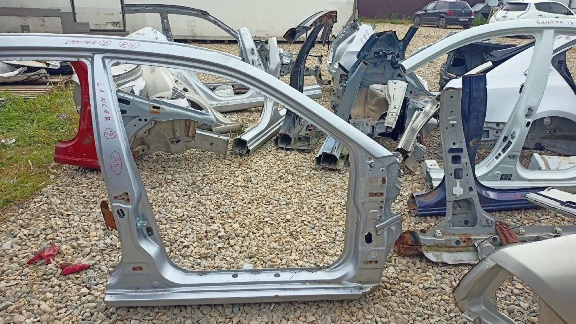 Центральная стойка кузова правая Mitsubishi Lancer 9 4G93 2005, 4990 рублей, Краснодар