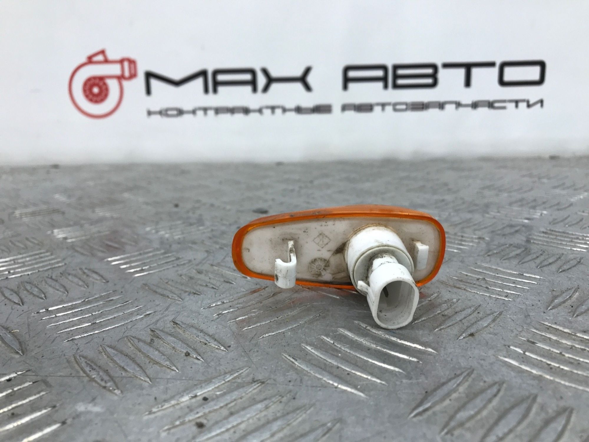 Б/У Повторитель поворота в крыло Lada Granta 2190 2011, 299 рублей, Краснодар