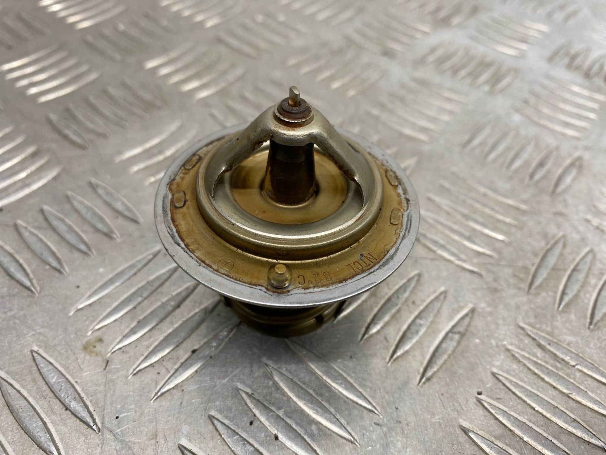 Б/У термостат Subaru Outback B13 EZ30 2005, 320 рублей, Краснодар