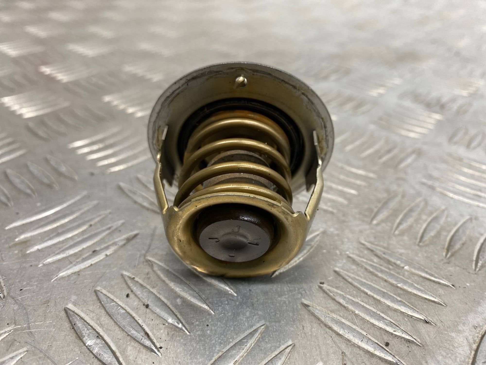 Б/У термостат Subaru Outback B13 EZ30 2005, 320 рублей, Краснодар