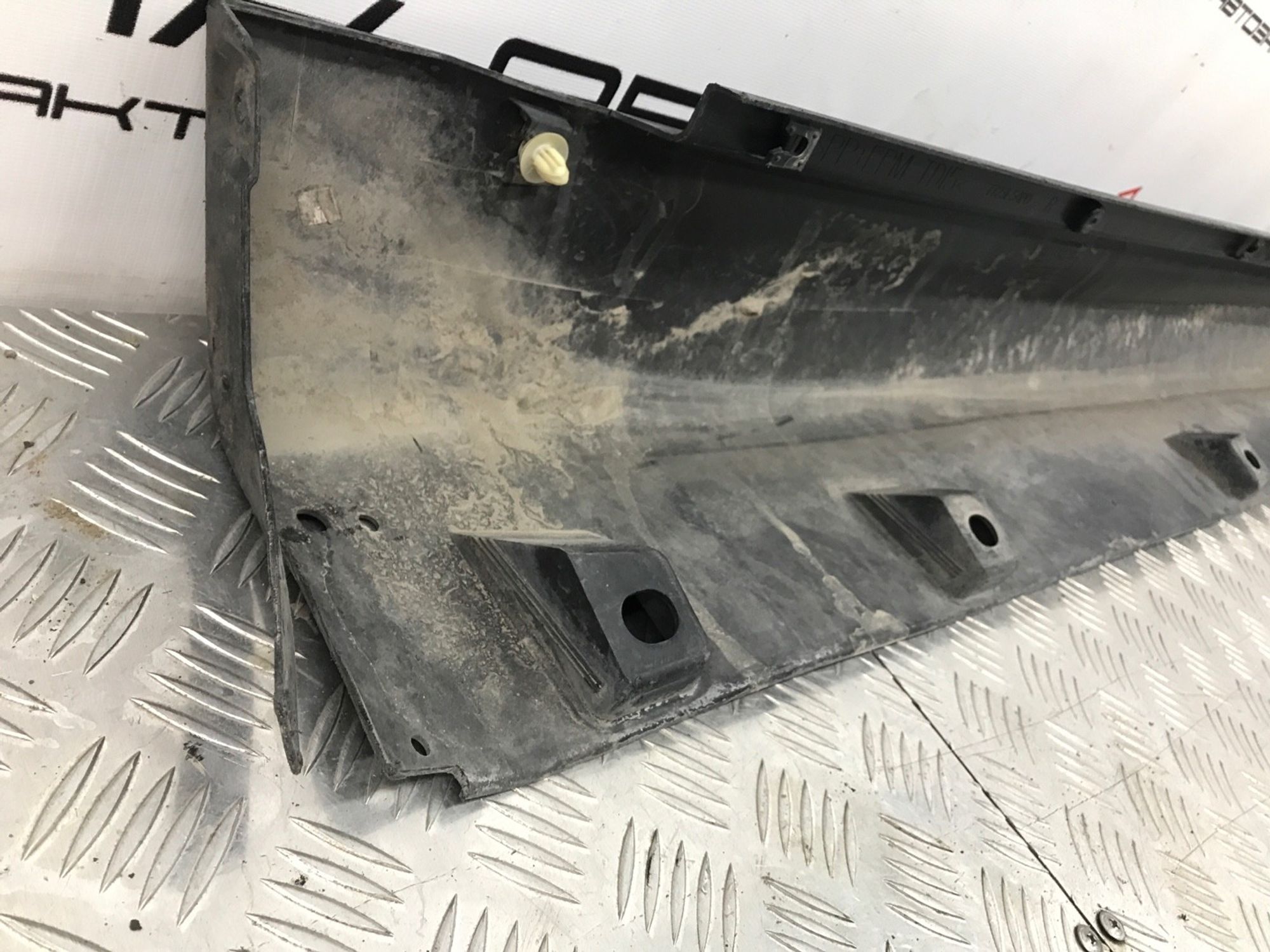 Б/У Накладка порога наружная правая Suzuki Vitara LY 2014, 1990 рублей, Краснодар