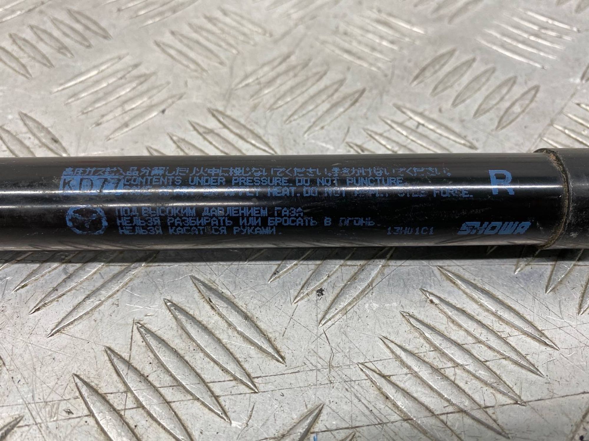 Б/У амортизатор багажника (газлифт, опора) задний, 800 рублей, Краснодар