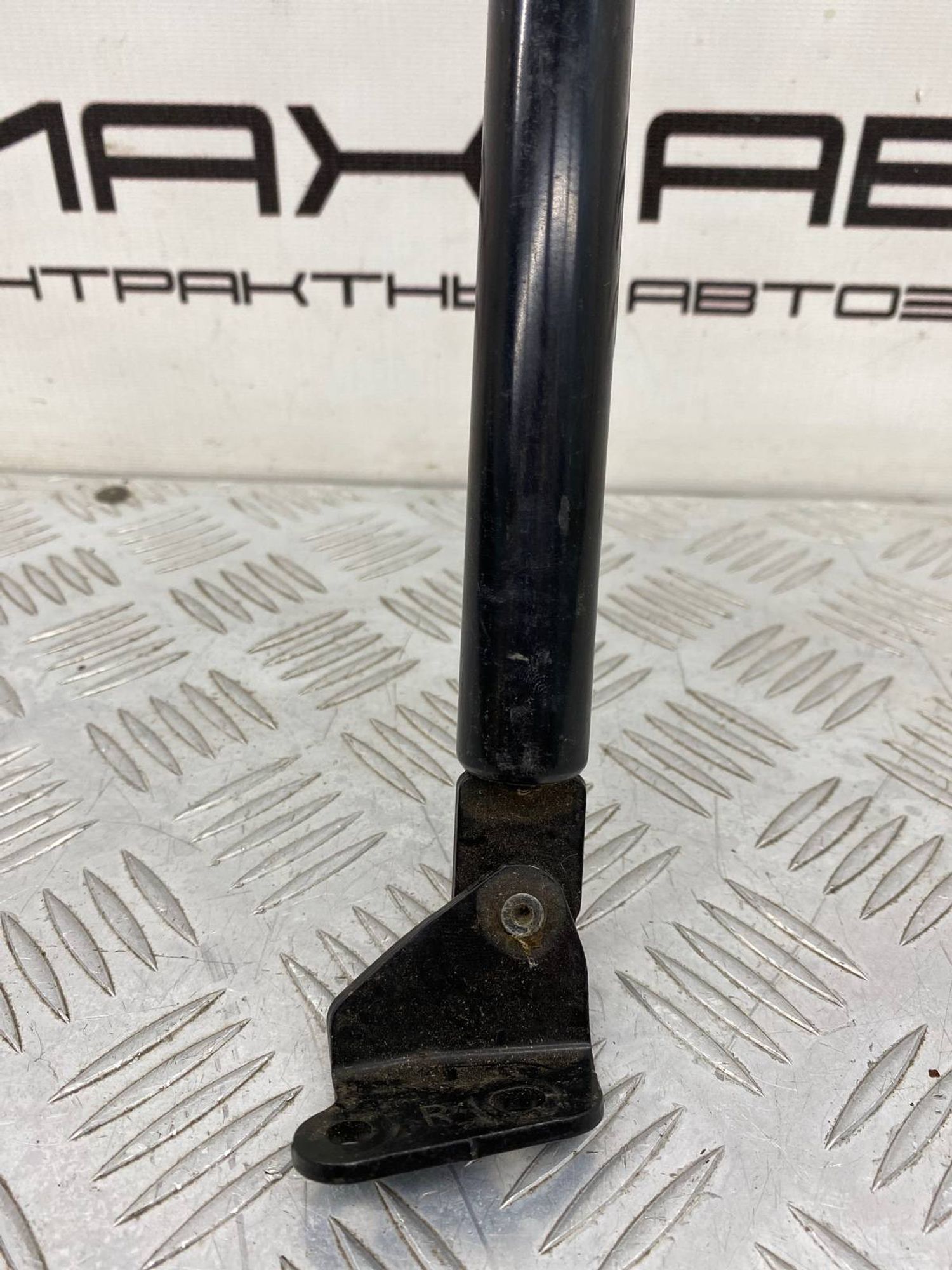 Б/У амортизатор багажника (газлифт, опора) задний, 800 рублей, Краснодар