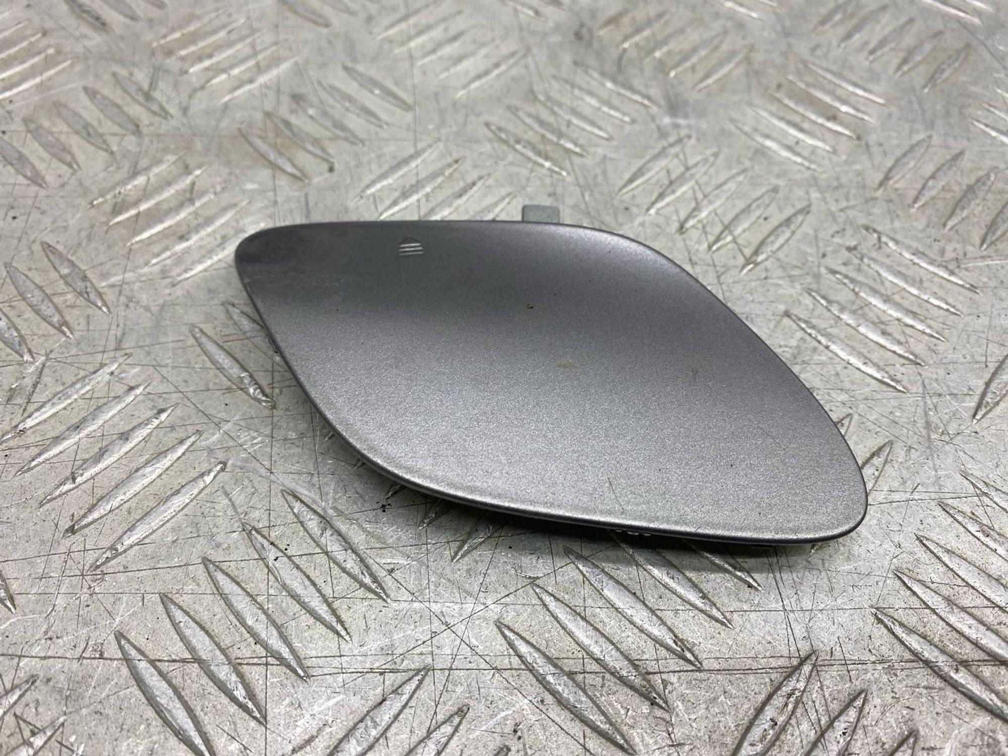 Б/У Заглушка буксировочного крюка (молдинг, 1520 рублей, Краснодар