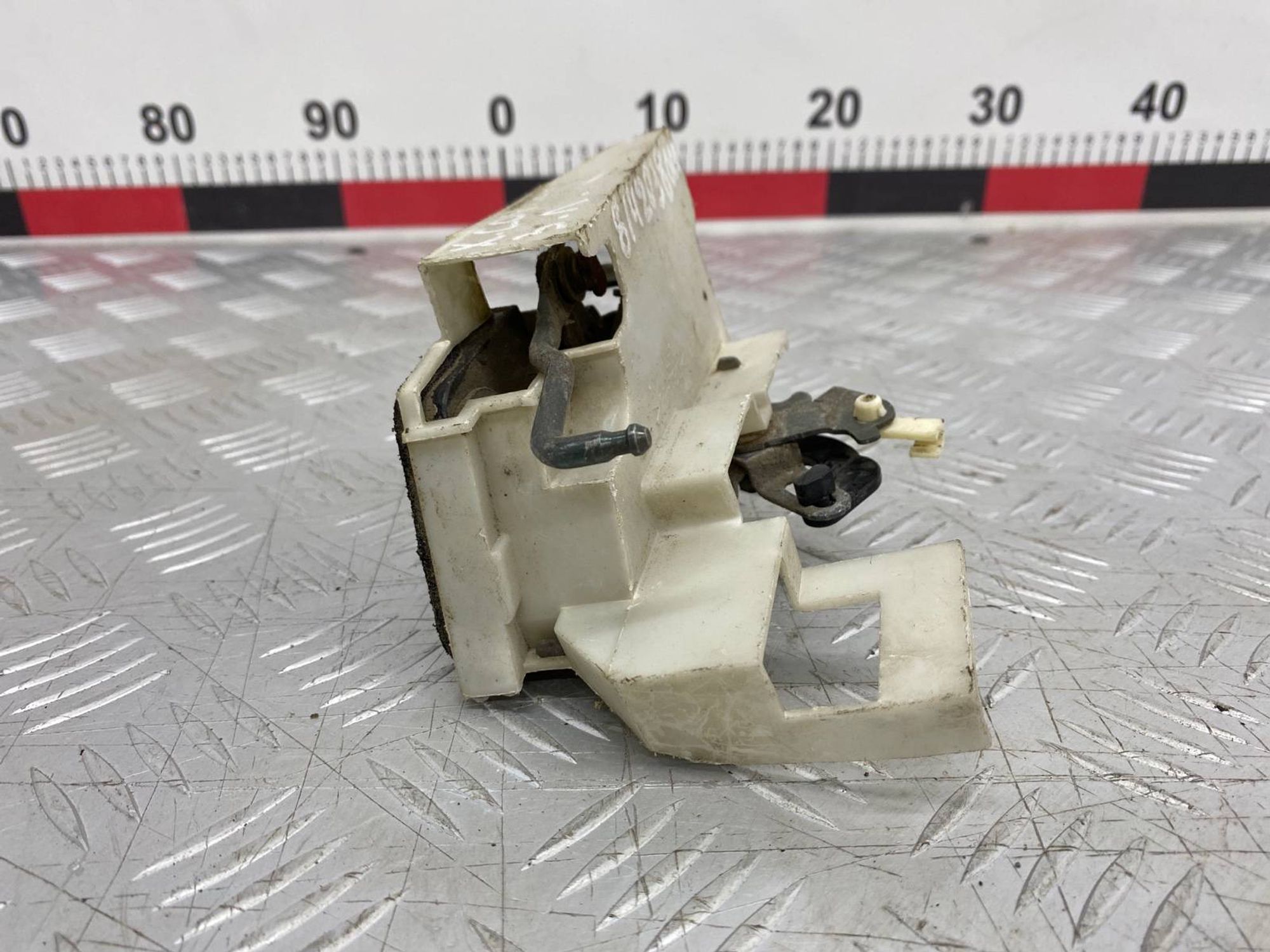 Б/У Замок двери задний правый Hyundai Sonata EF D4BB 2001, 590 рублей, Краснодар