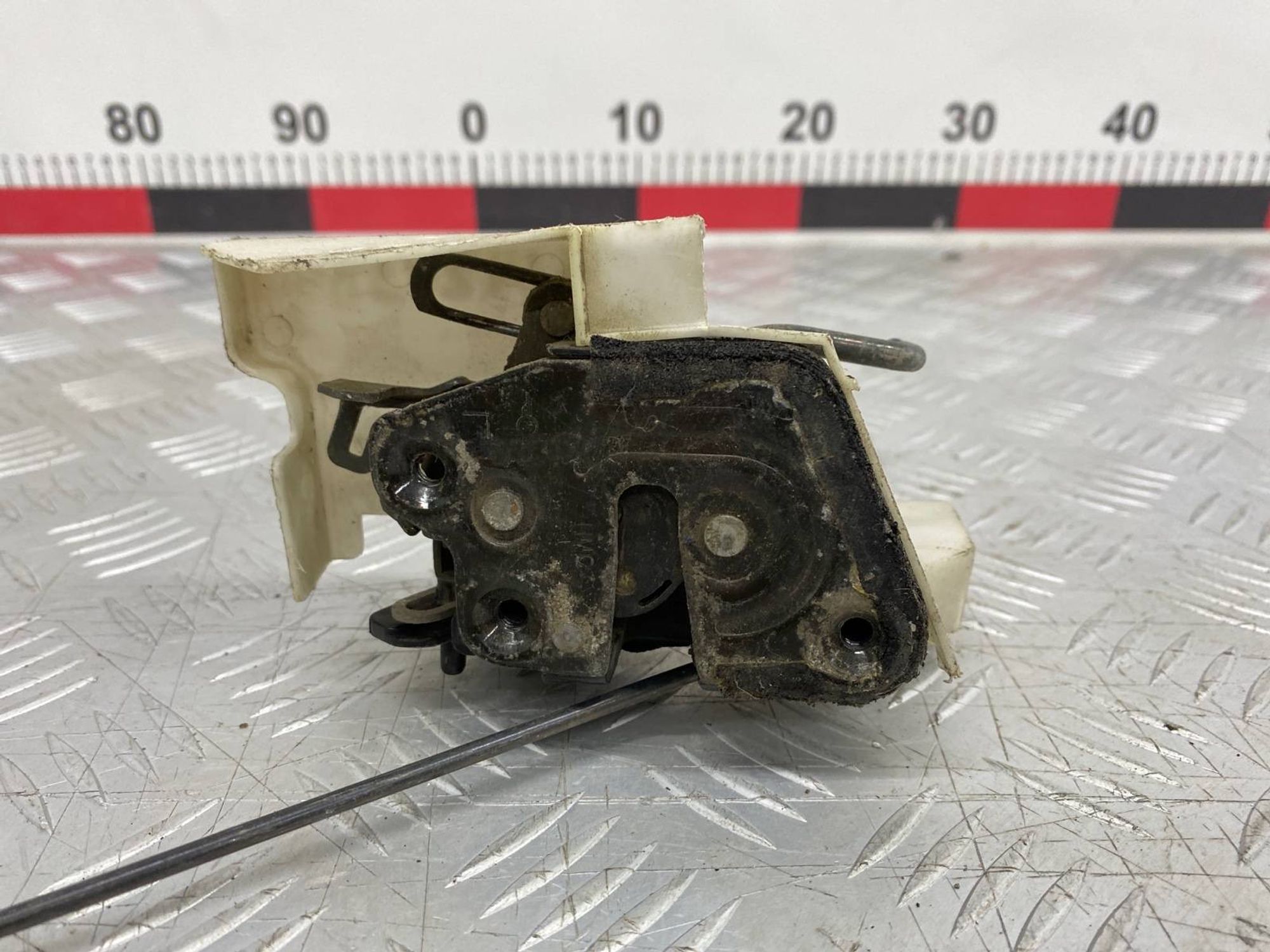 Б/У Замок двери задний правый Hyundai Sonata EF D4BB 2001, 590 рублей, Краснодар